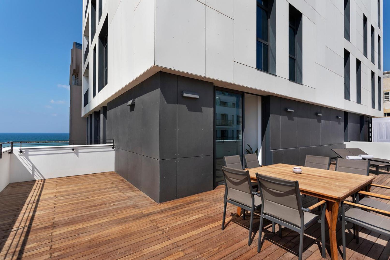 Apartment with Terrace