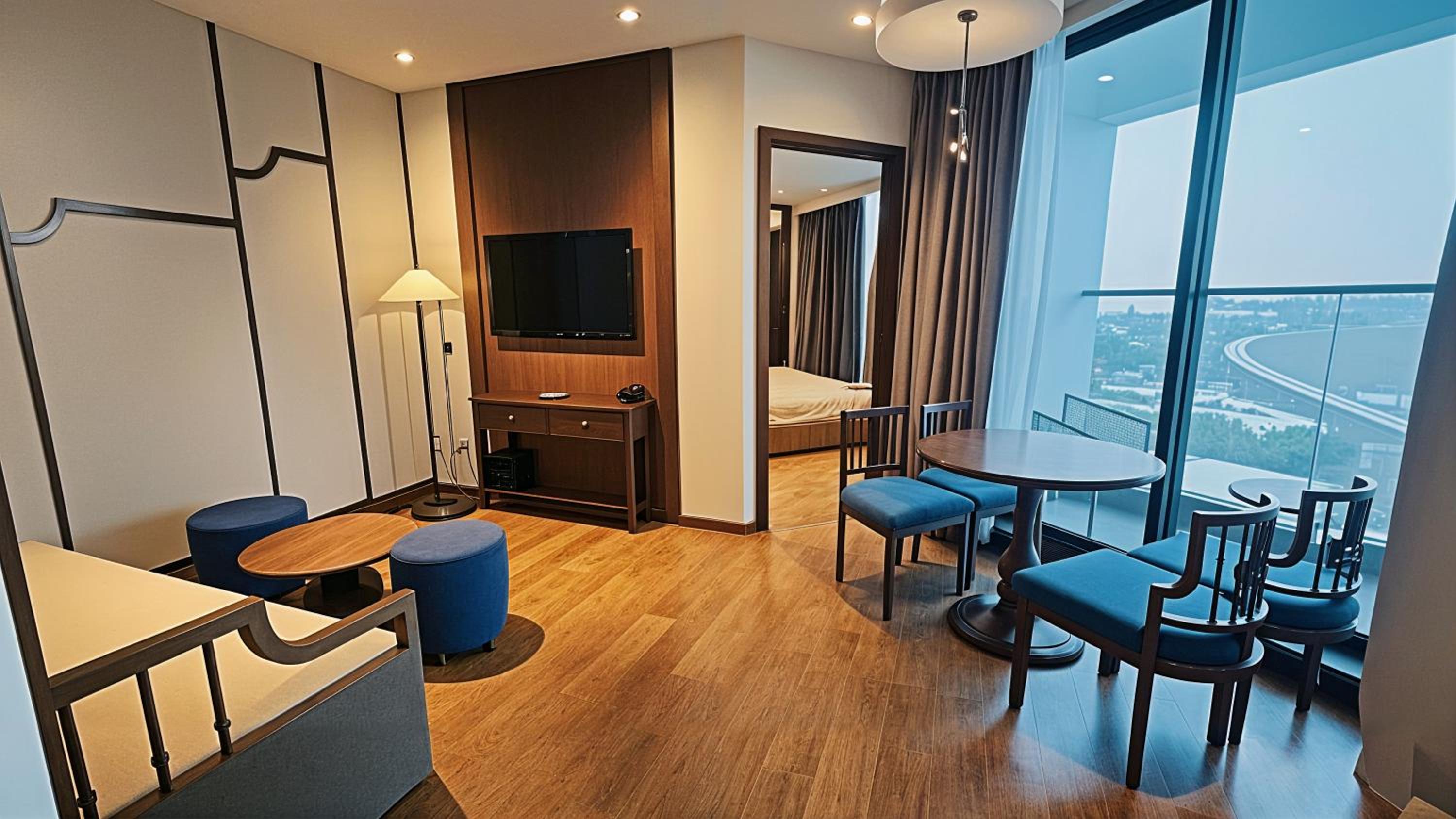 Two-Bedroom Apartment with Balcony photo 3