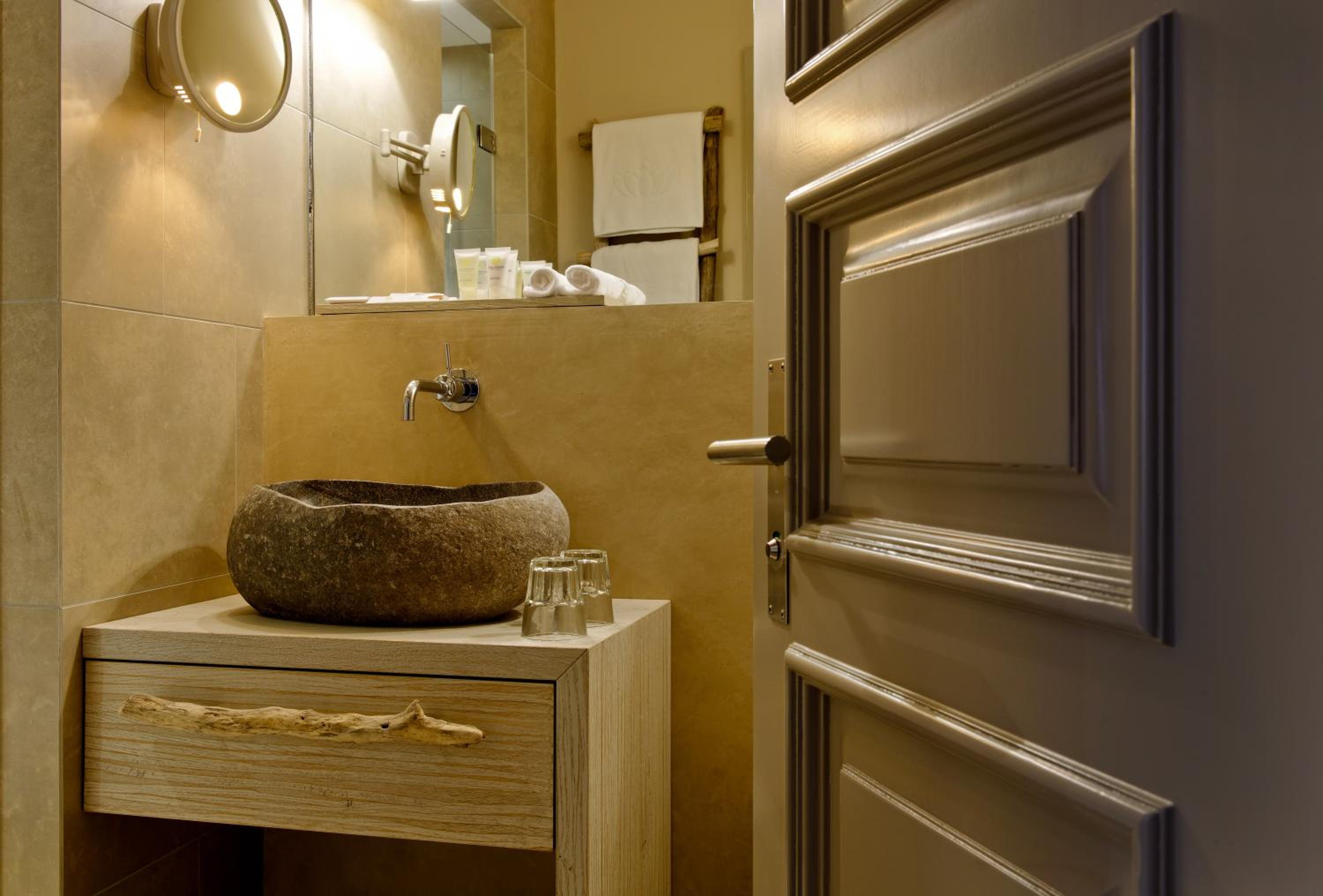 Single Room - Photo 3