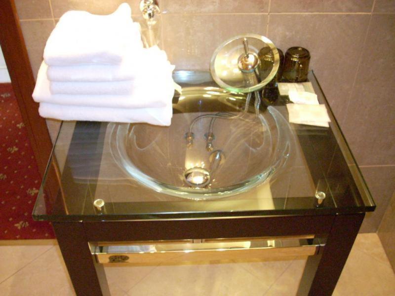 Double or Twin Room with Balcony - Photo 64