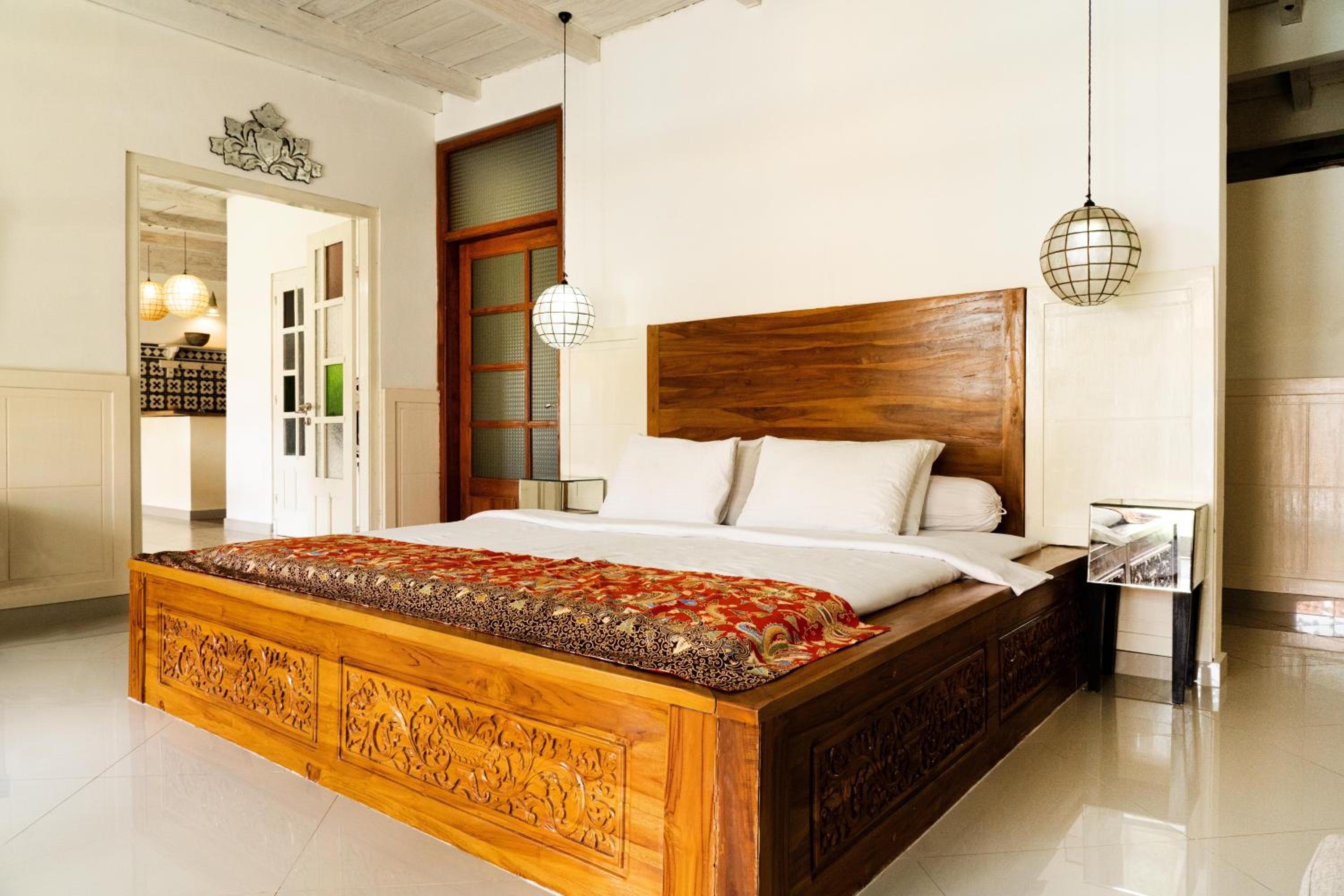 Two-Bedroom Villa - Photo 12