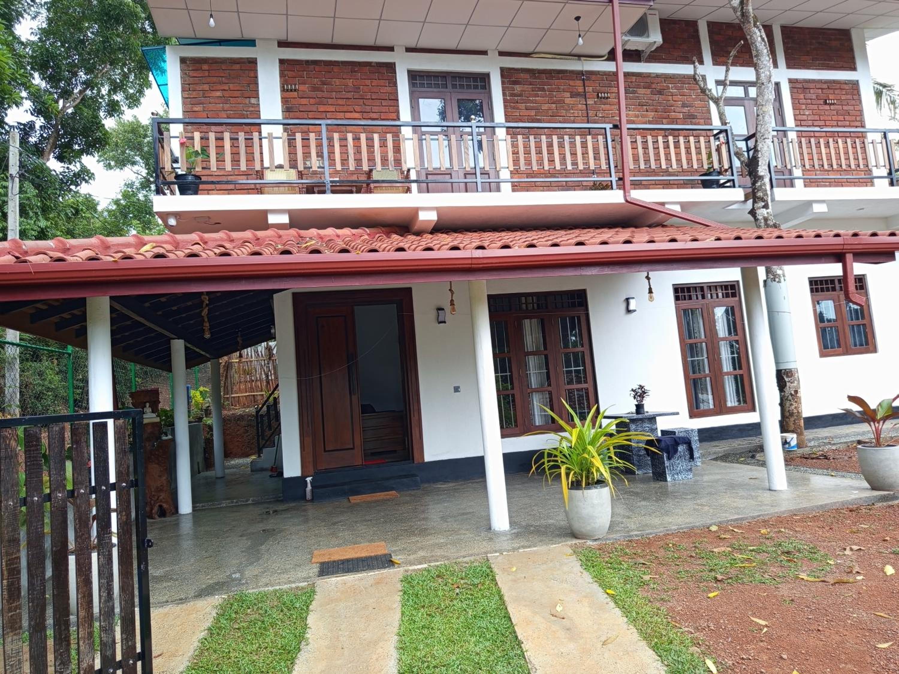 Deluxe Double Room with Balcony photo 1