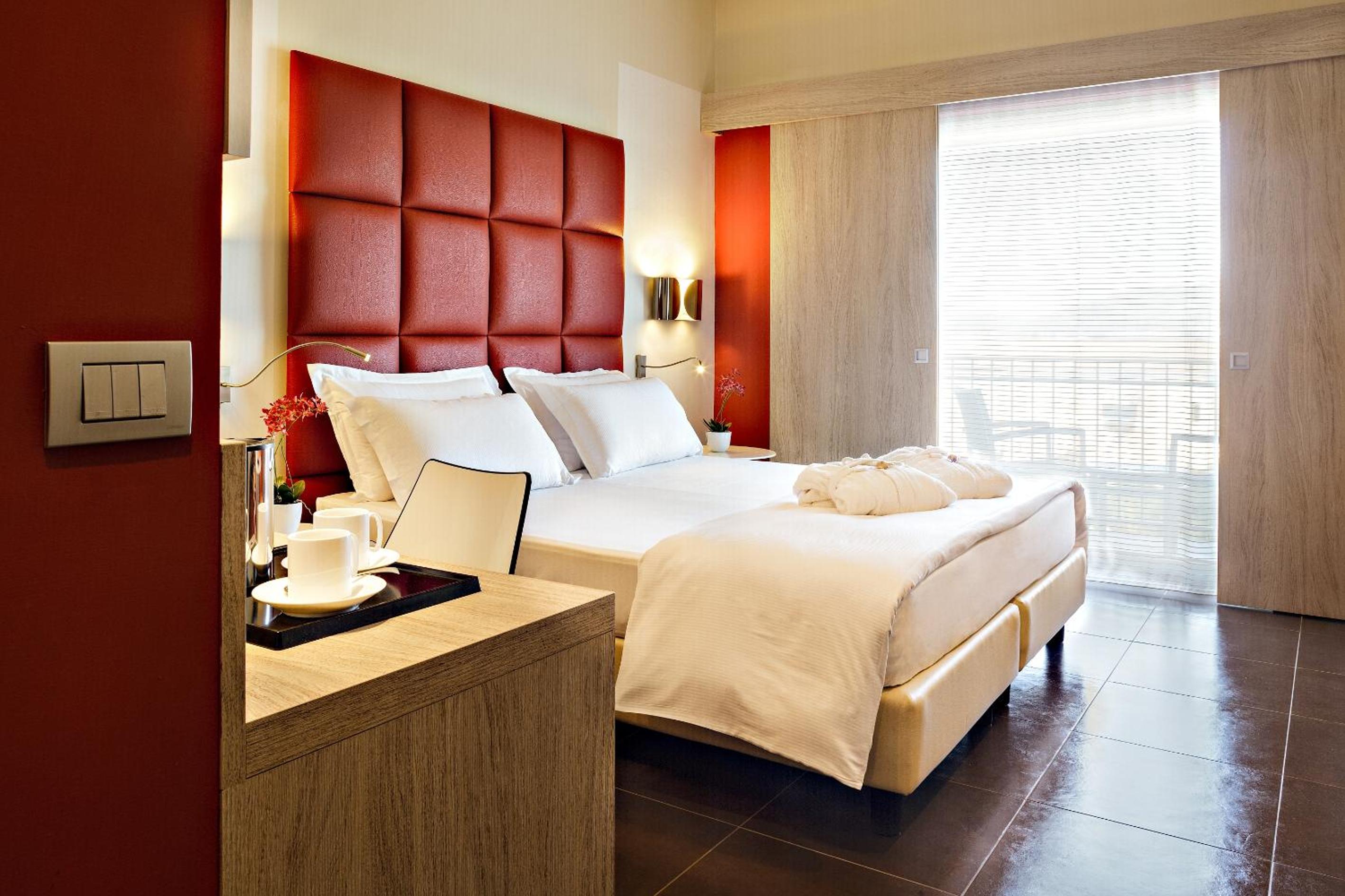 Superior Double Room with Balcony - Photo 4
