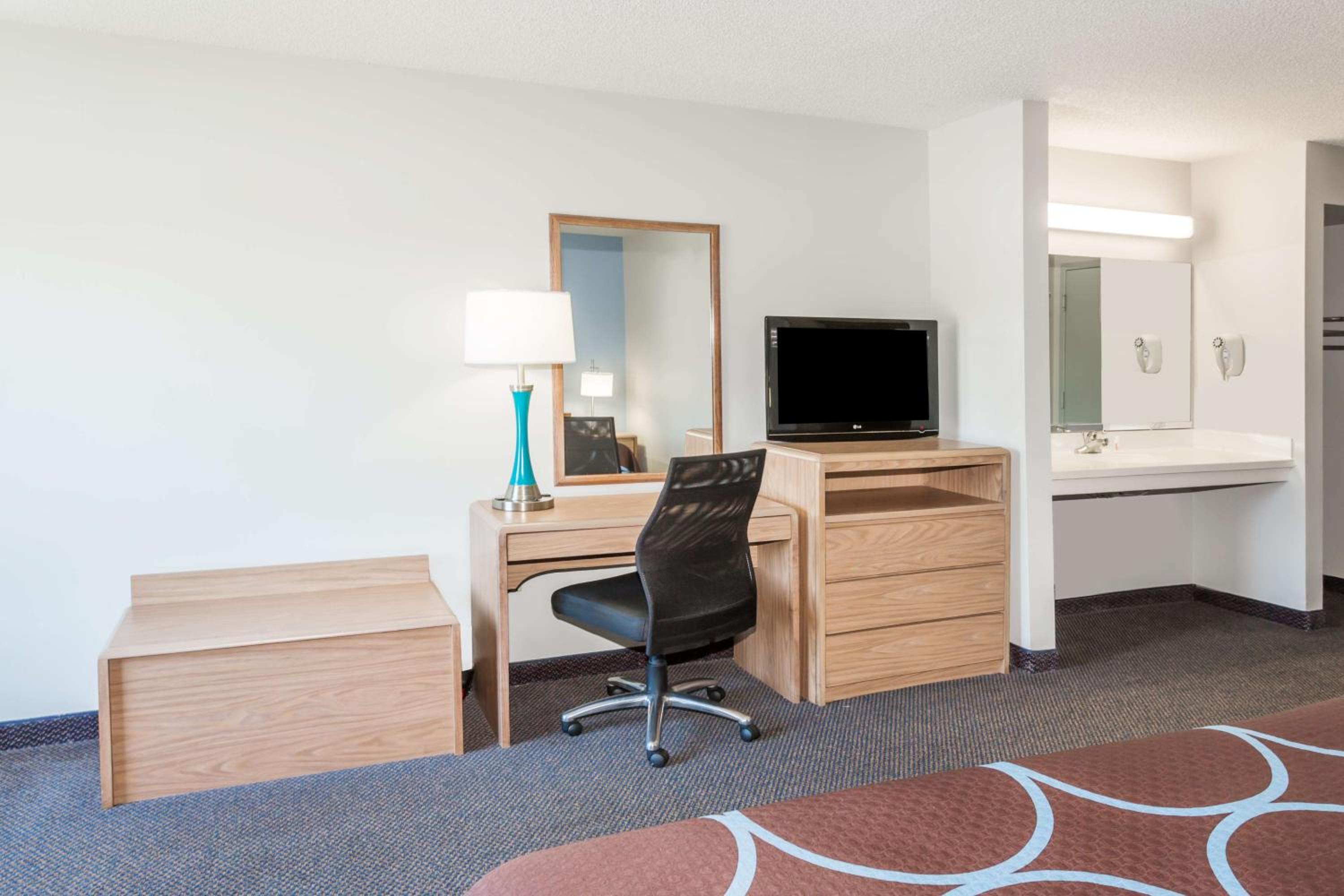  Double Room with Two Double Beds - Second Floor/Non-Smoking - Photo 1
