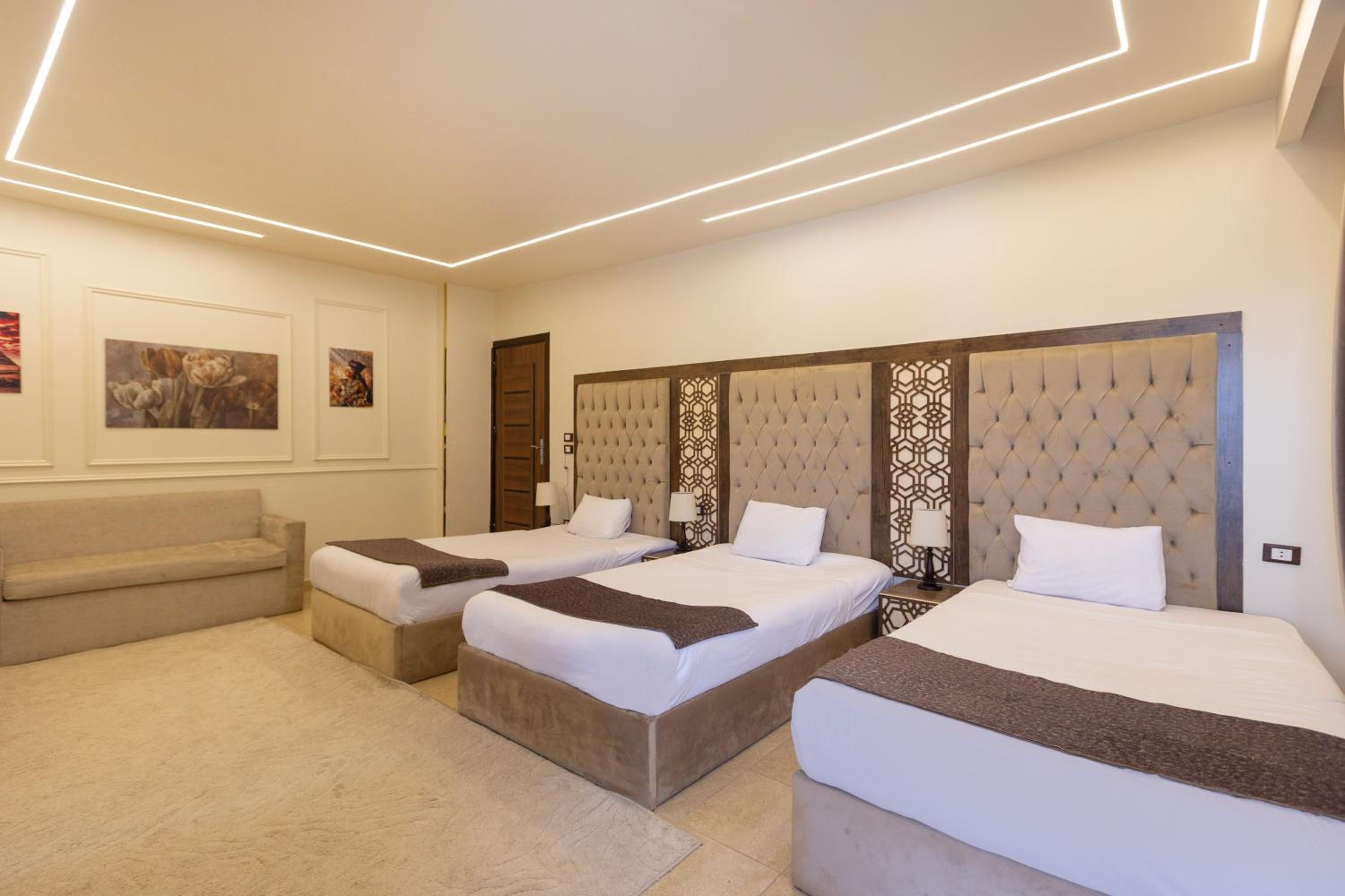 Triple Room with City View