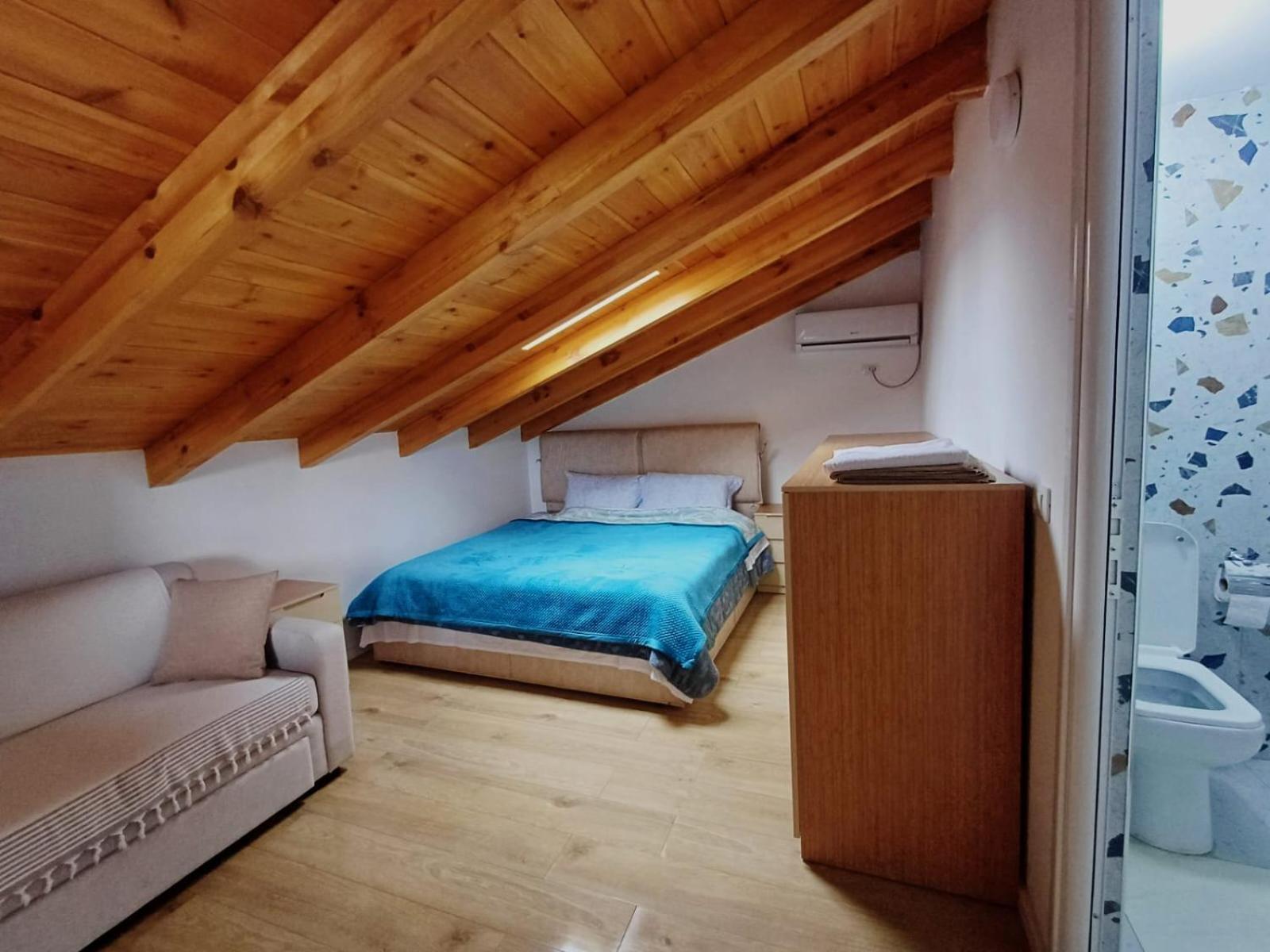 Deluxe Double or Twin Room with Mountain View