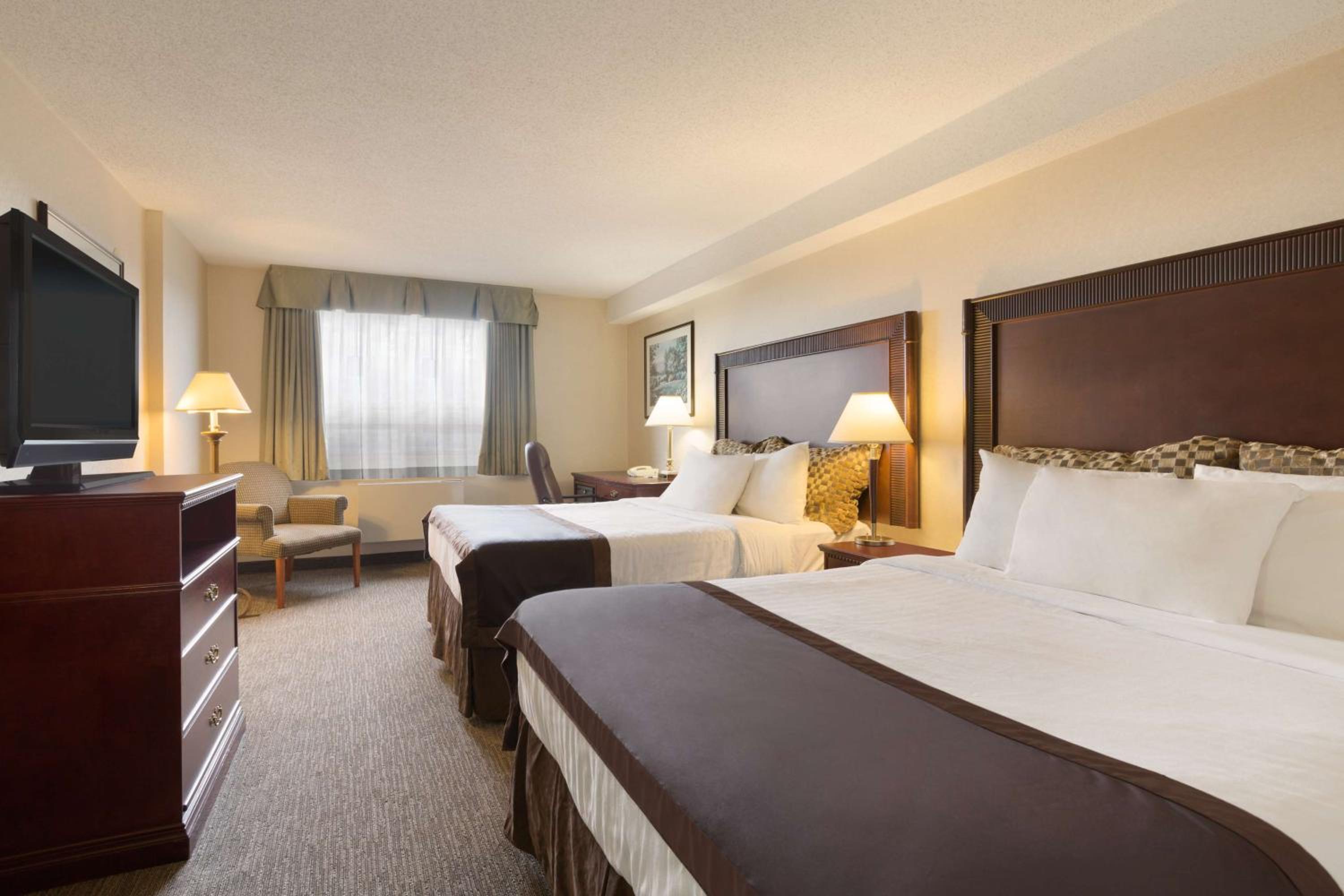 Queen Room with Two Queen Beds - Non-Smoking