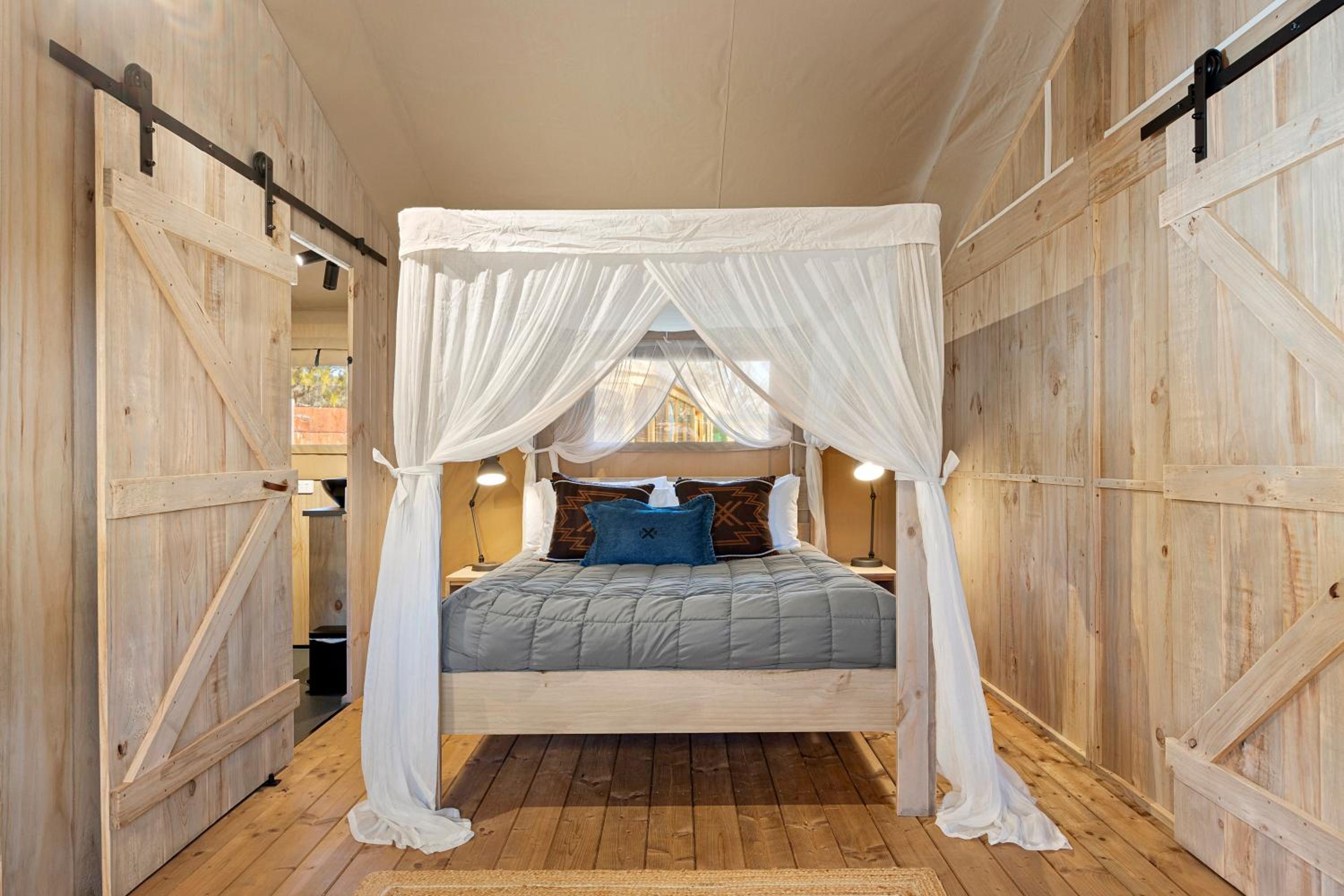 Superb Safari Tent