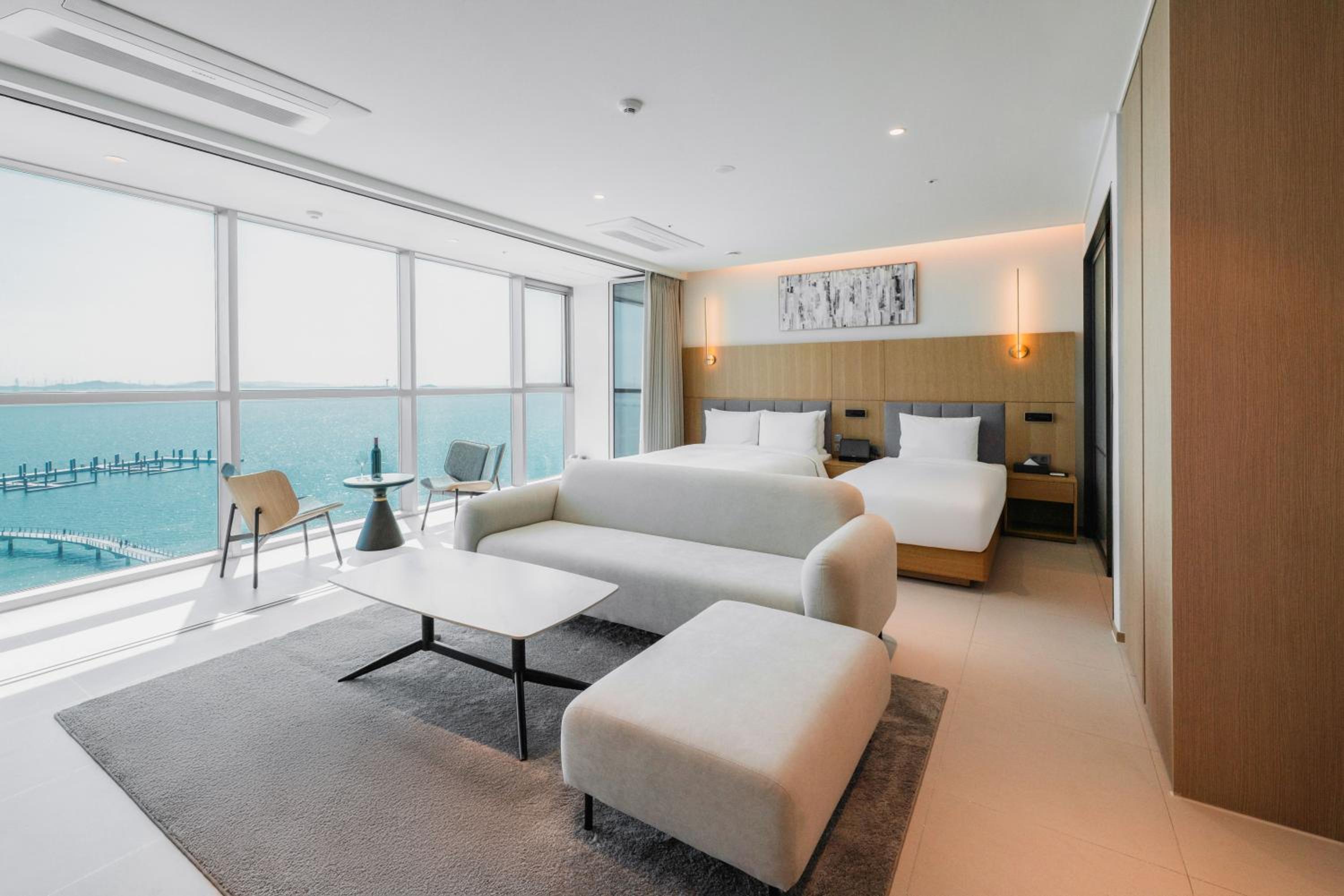Premium Twin Room with Sea View - Infinity Pool for 2 Included - Photo 1