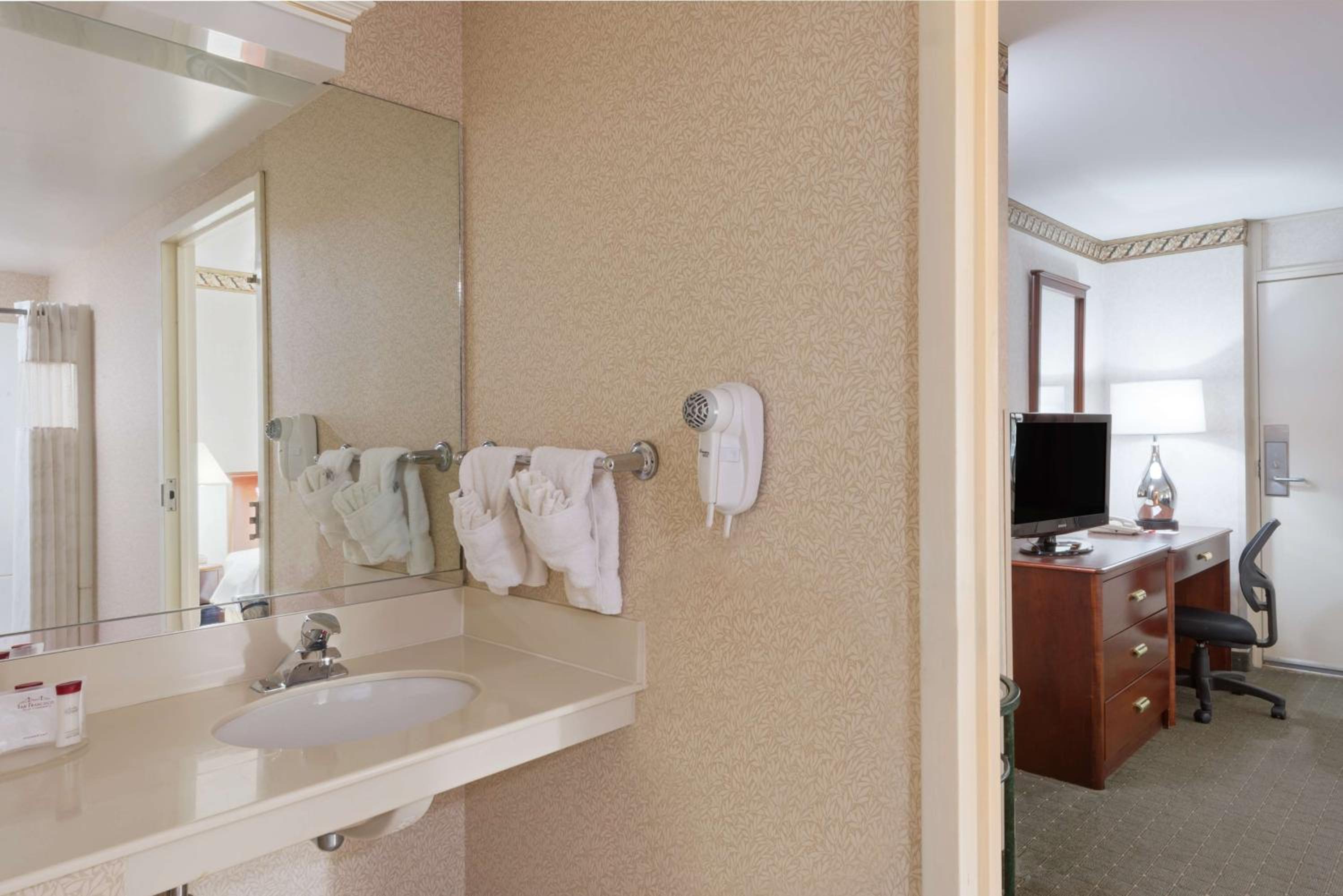 Double Room with Two Double Beds and Pool View - Non-Smoking
