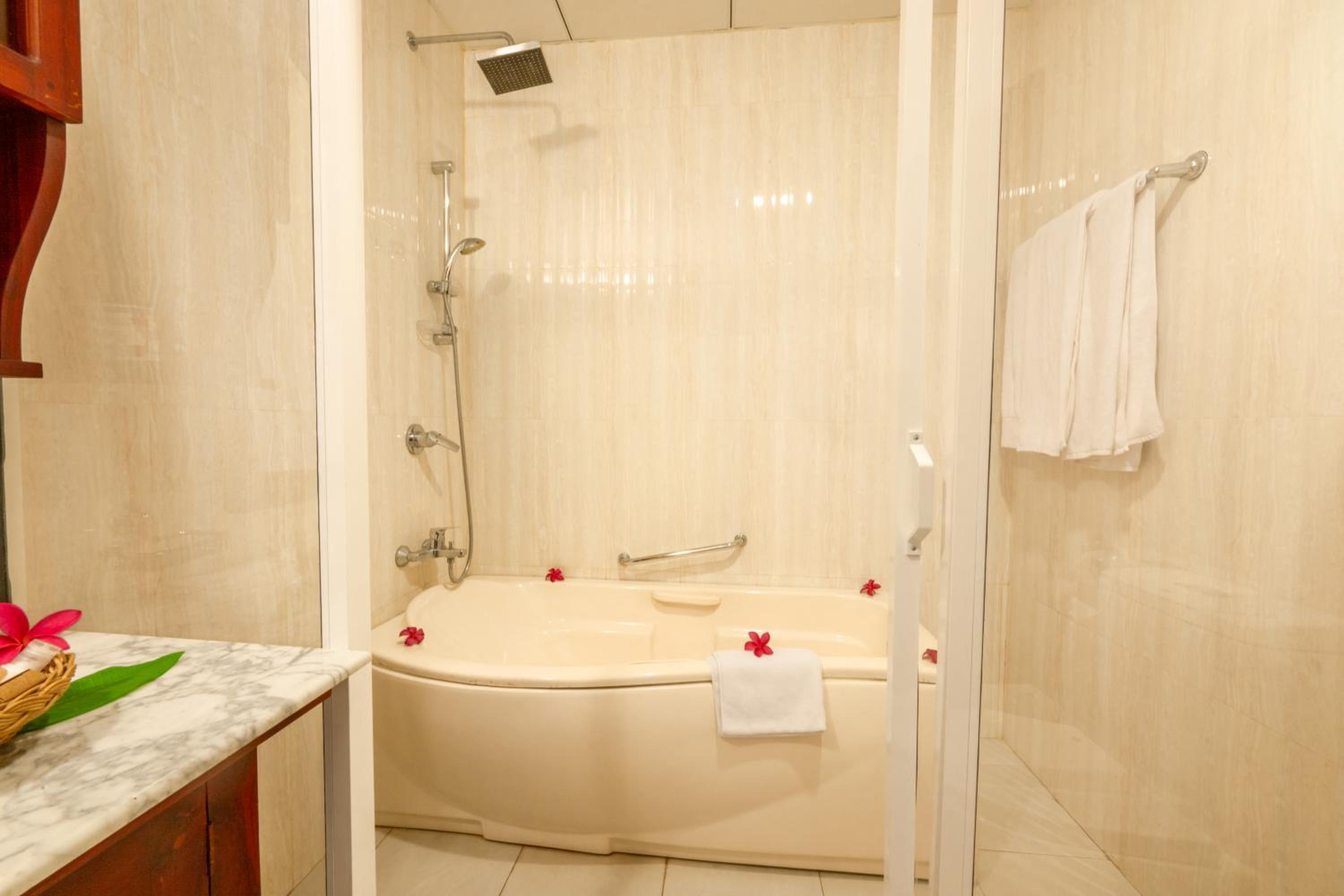 Deluxe Junior Suite