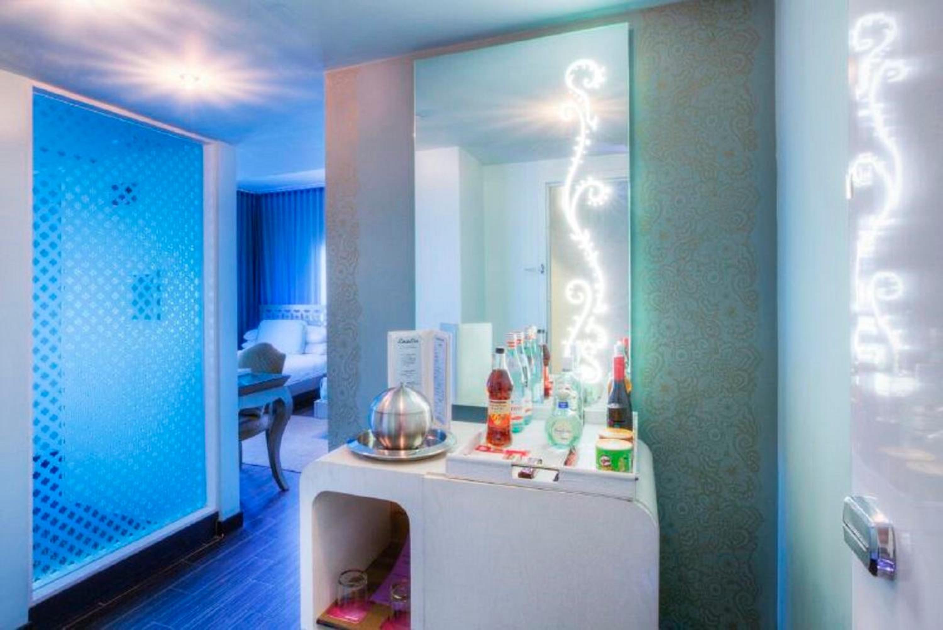 Double Room with Two Double Beds - Photo 1
