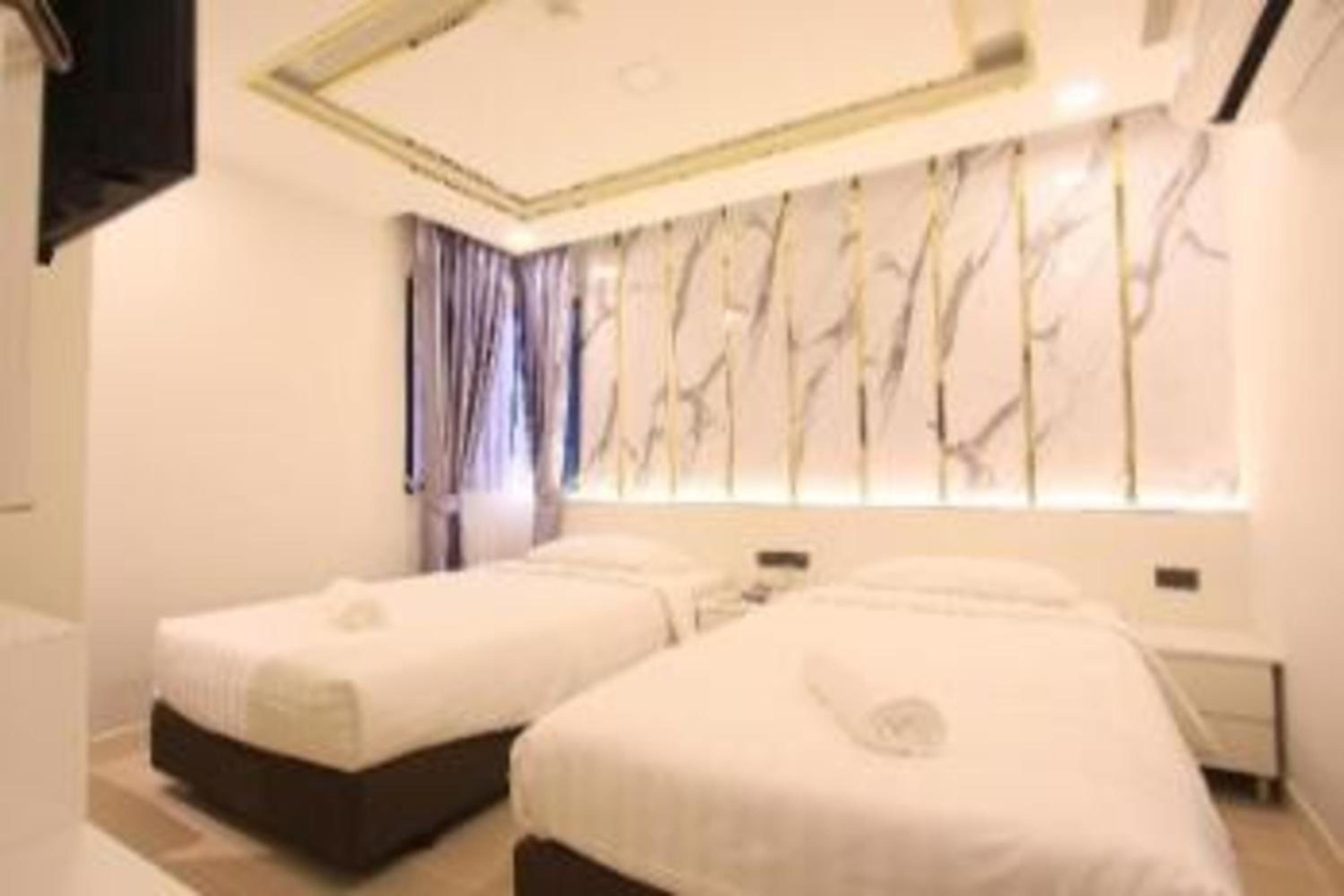 Superior Twin Room photo 2