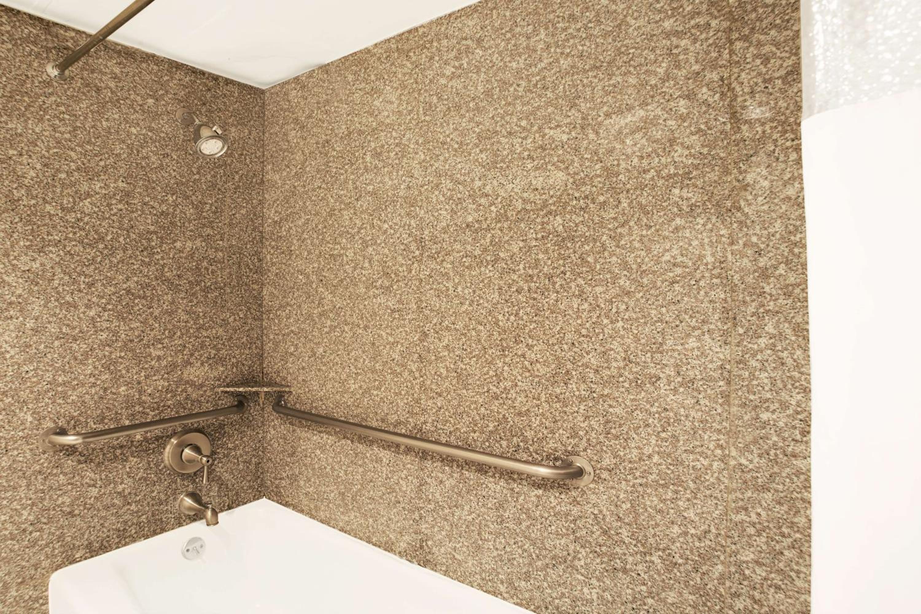 King Room - Non-Smoking - Photo 2