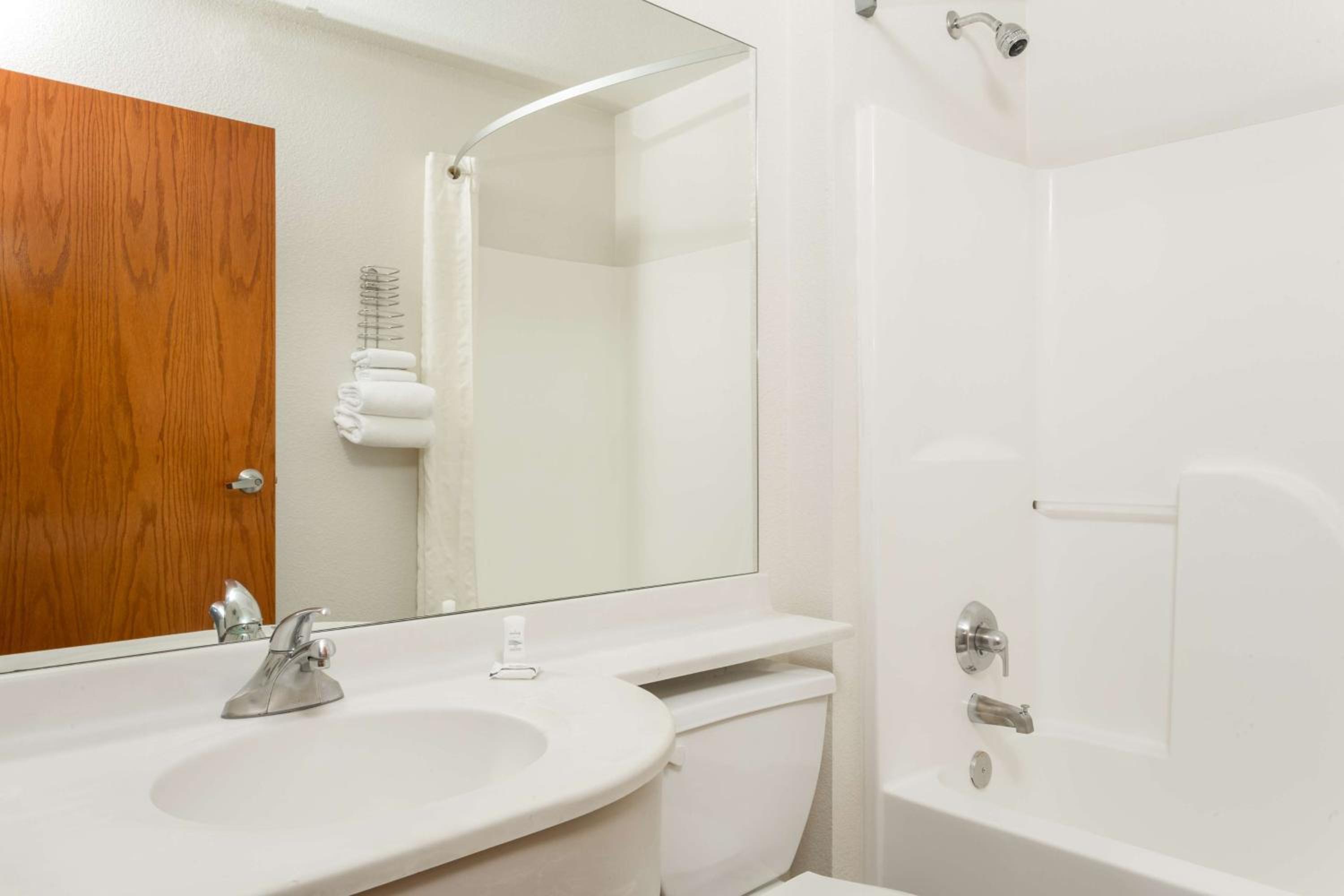 King Studio Suite, Non-Smoking - Photo 4