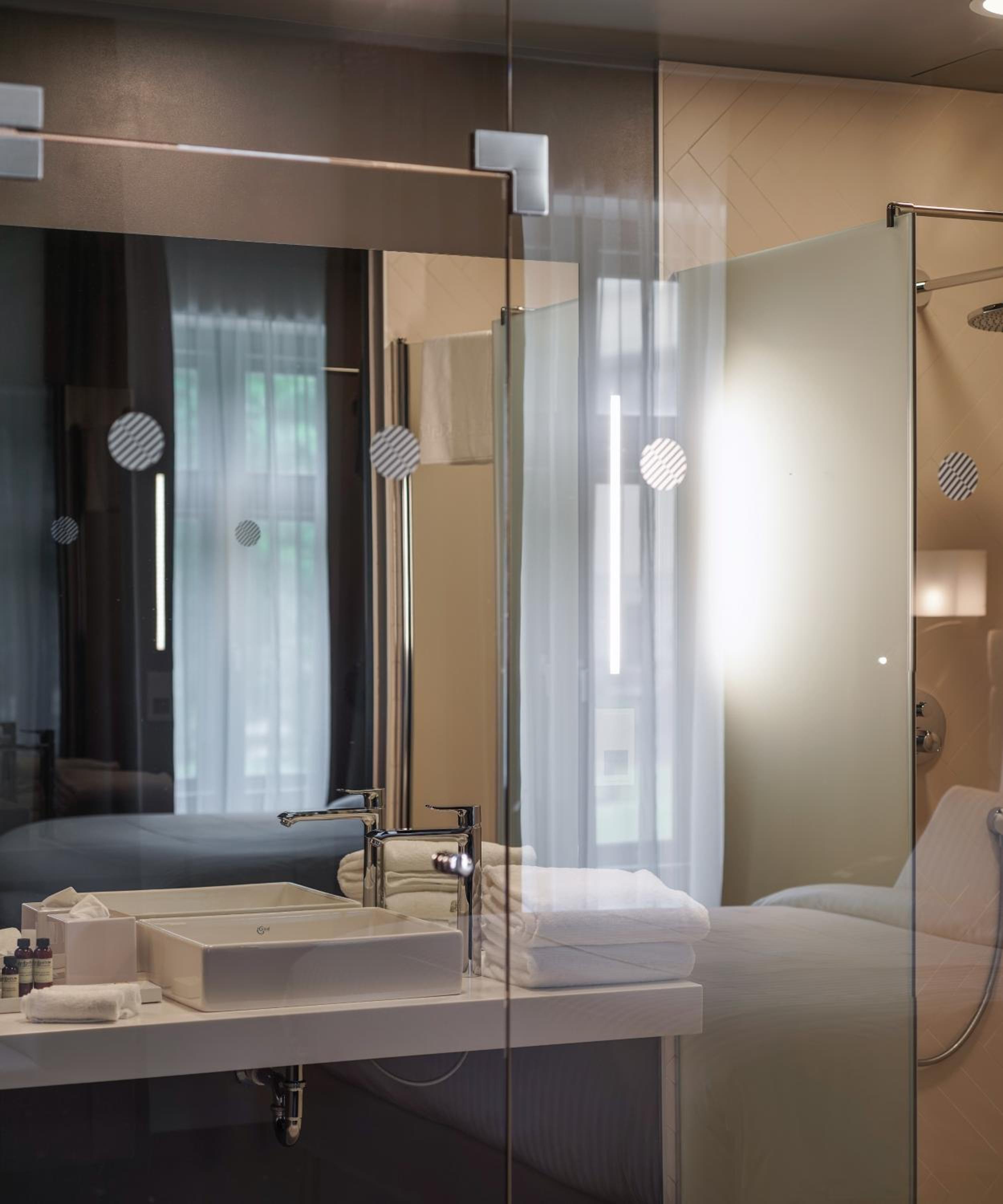 Premium Deluxe Room with Park View - Photo 7