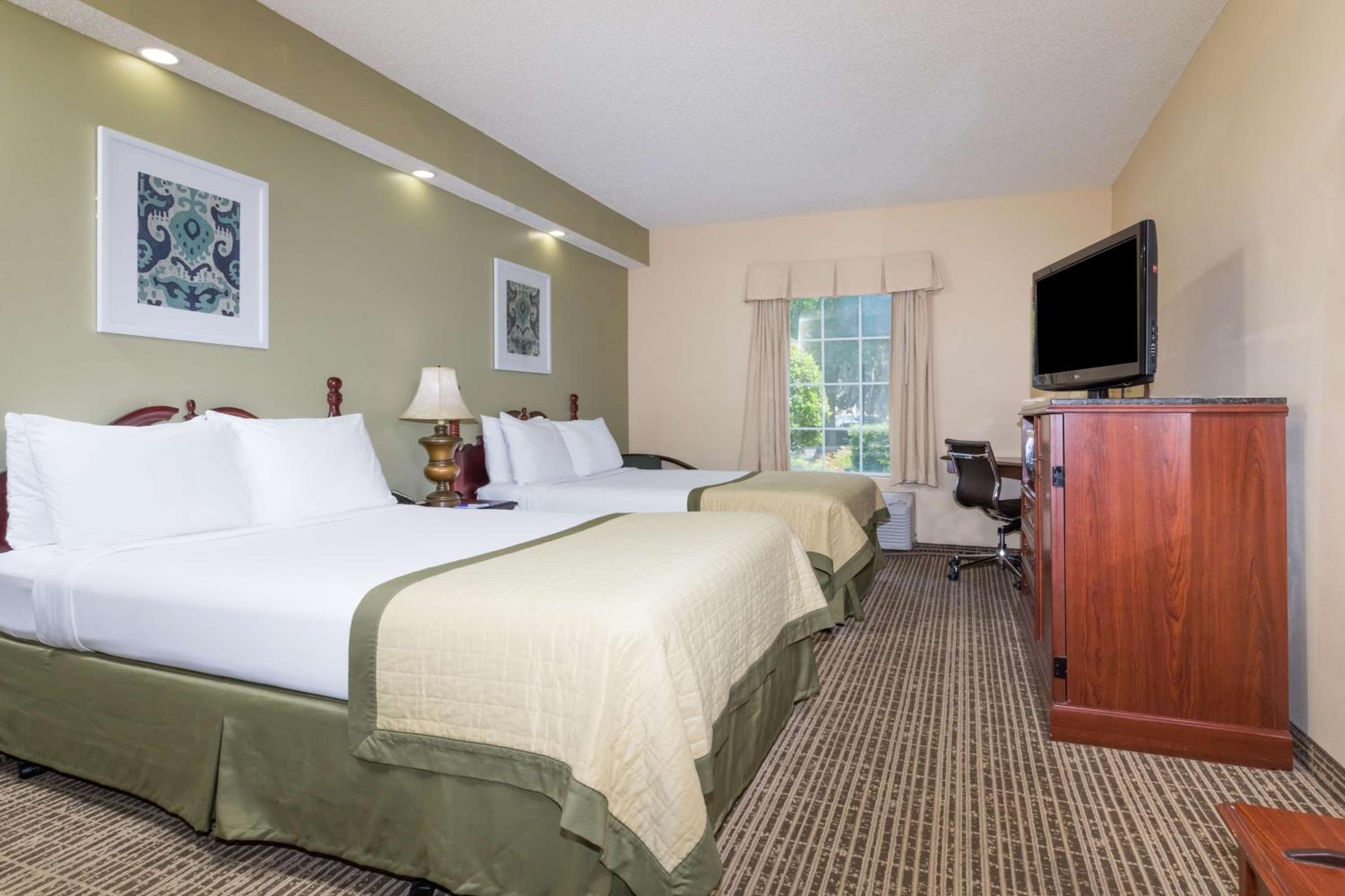 Double Room with Two Double Beds - Non-Smoking - Photo 1