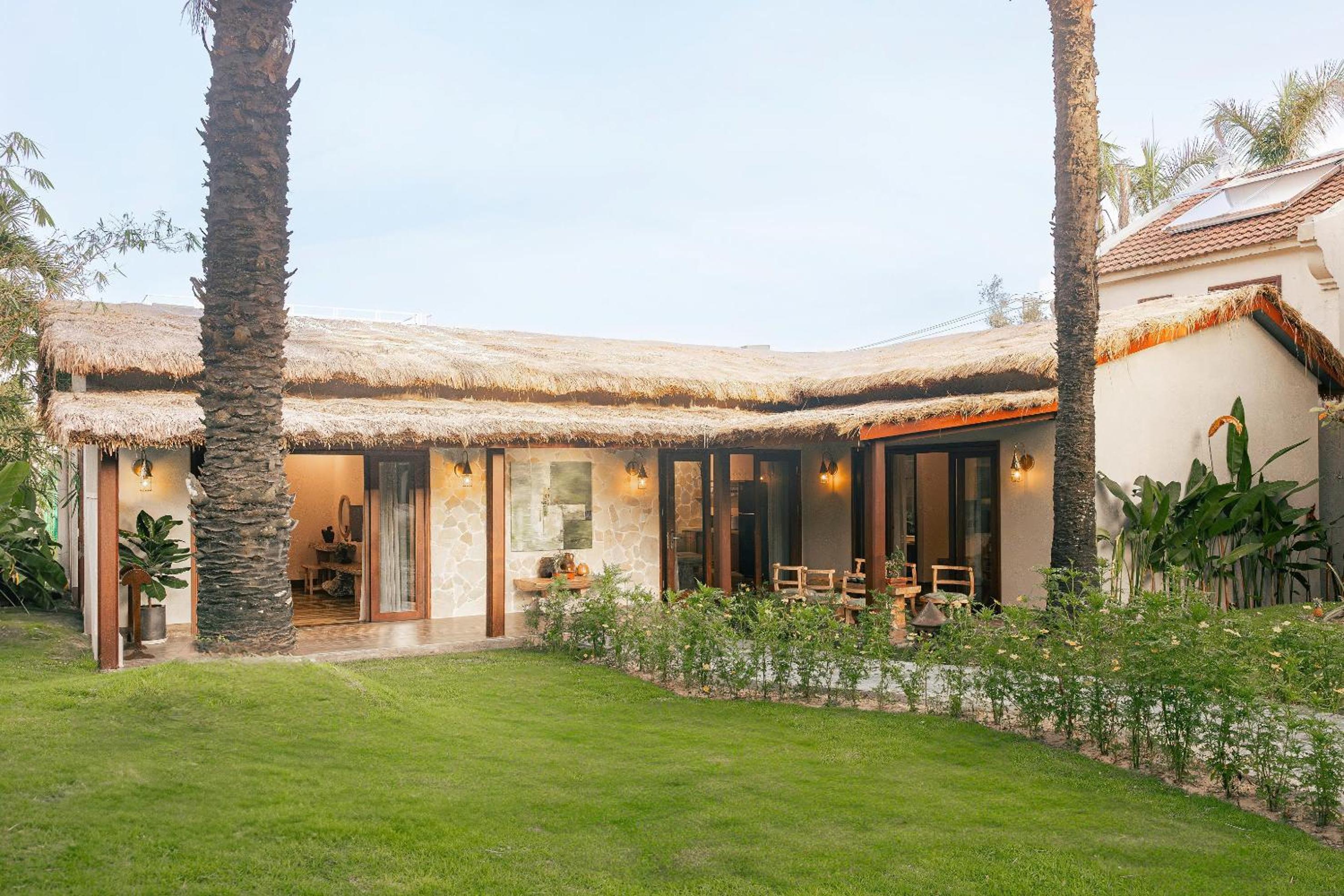 Three-Bedroom Villa - Photo 10