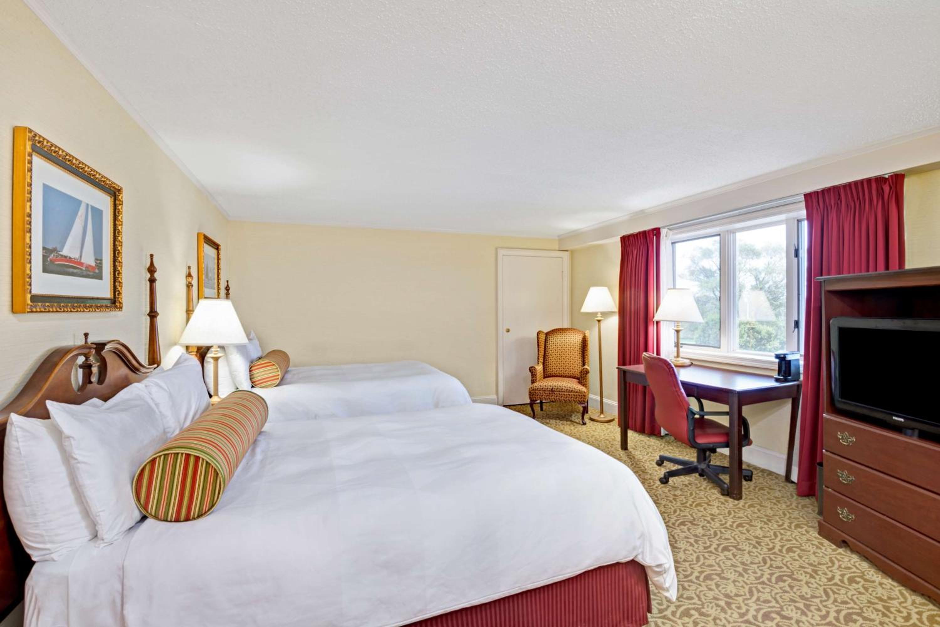 Double Room with Two Double Beds - Non-Smoking - Photo 6