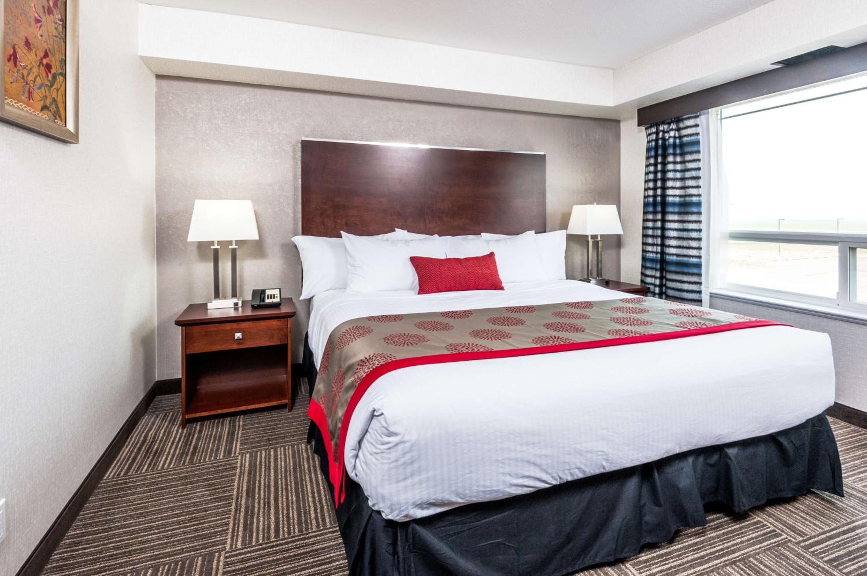 Two-Bedroom Suite with One King and One Queen Beds - Non-Smoking