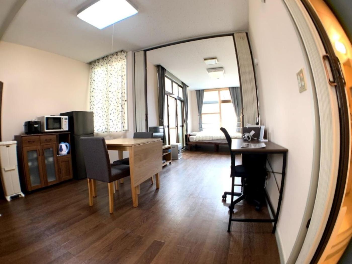 Apartment photo 2