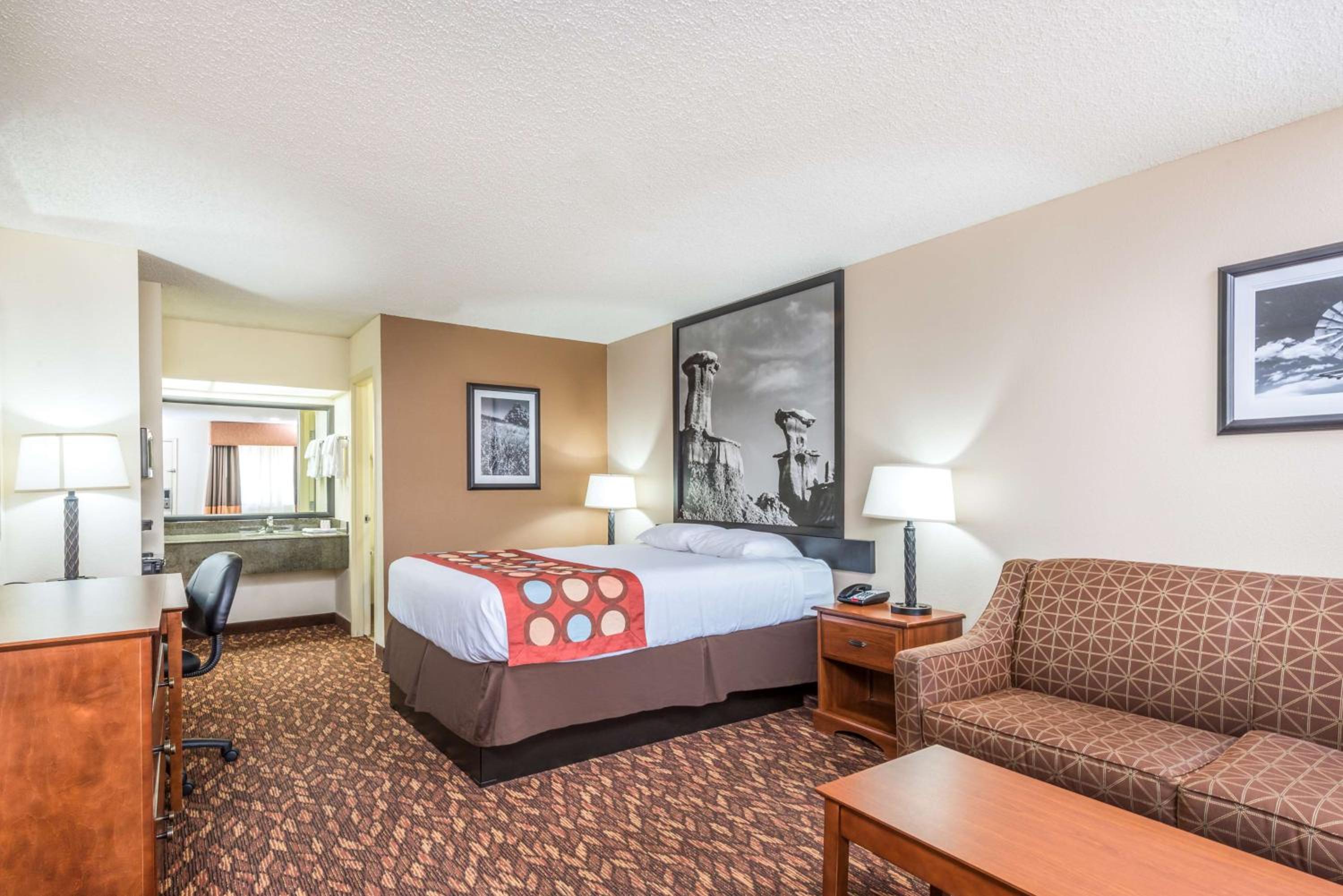 Queen Room - Photo 1