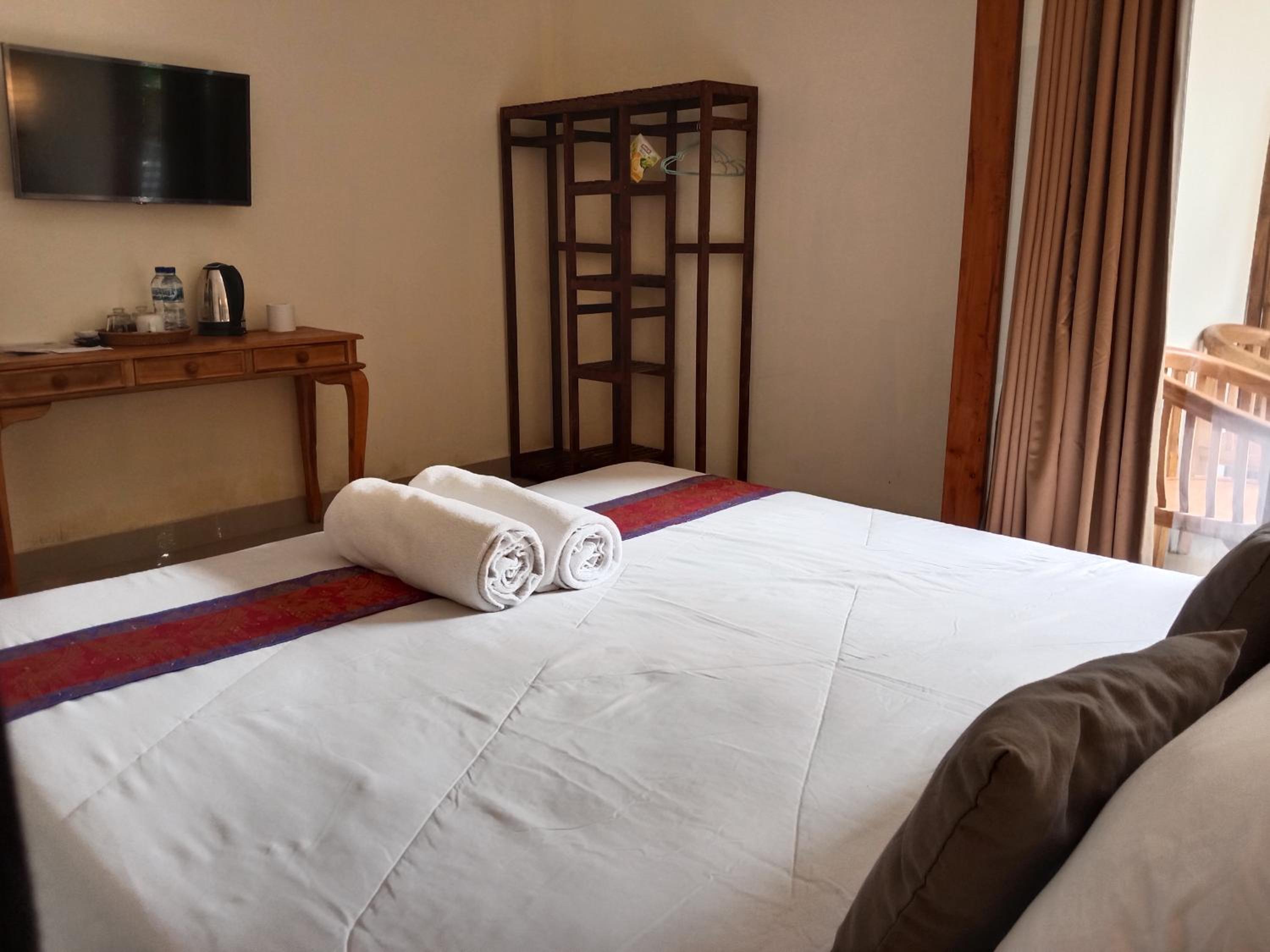 Double Room with Garden View - Photo 9