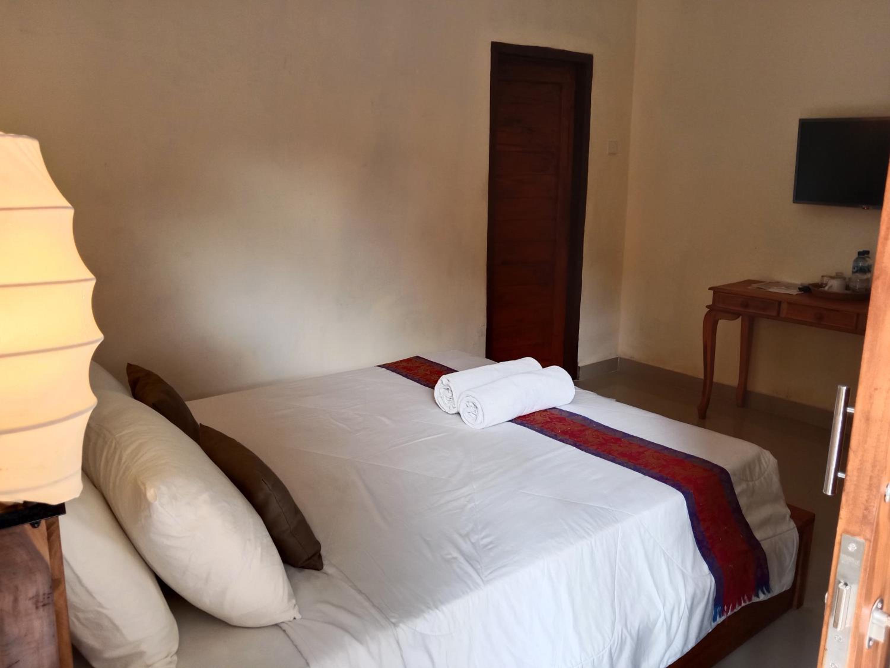 Double Room with Garden View - Photo 10