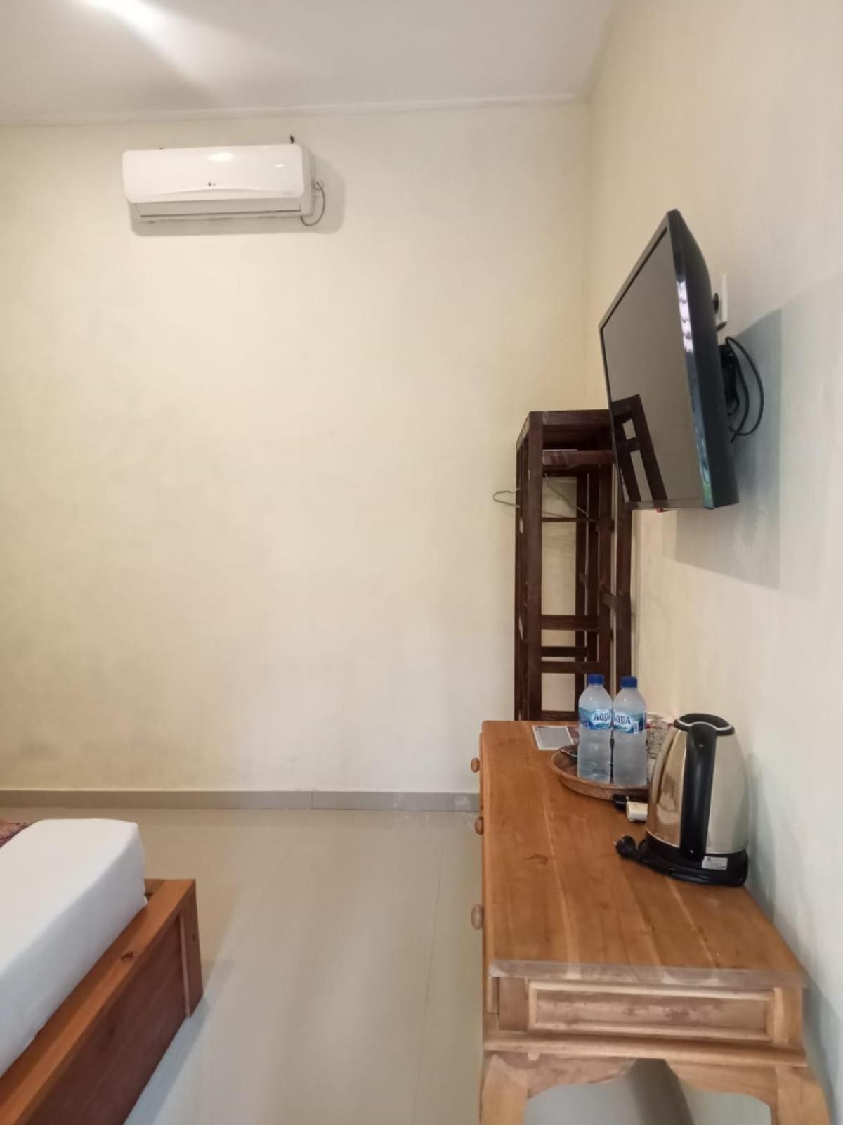Double Room with Garden View - Photo 12