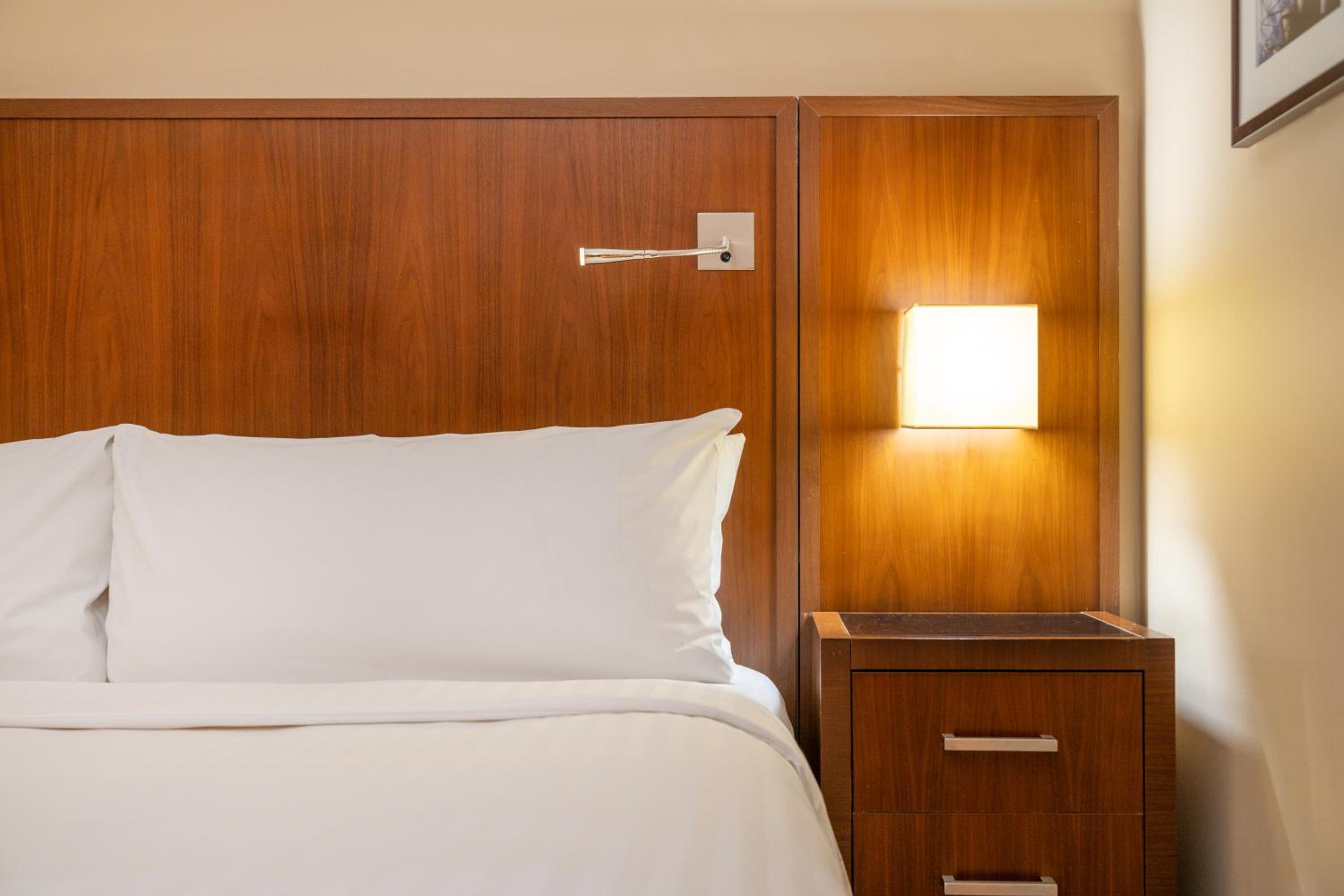 Standard Room - Pitch View - Photo 5