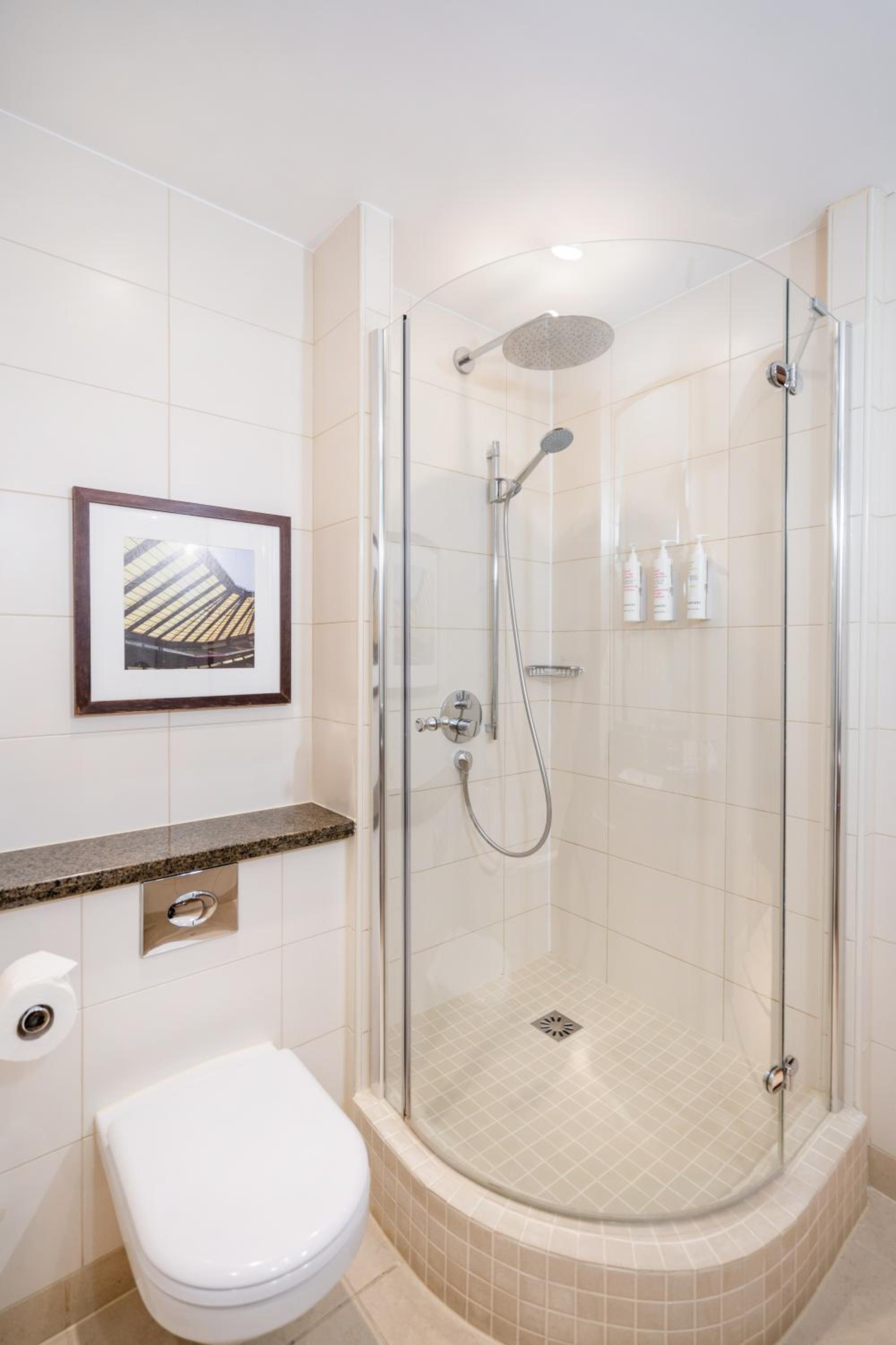 Standard Room - Pitch View - Photo 4