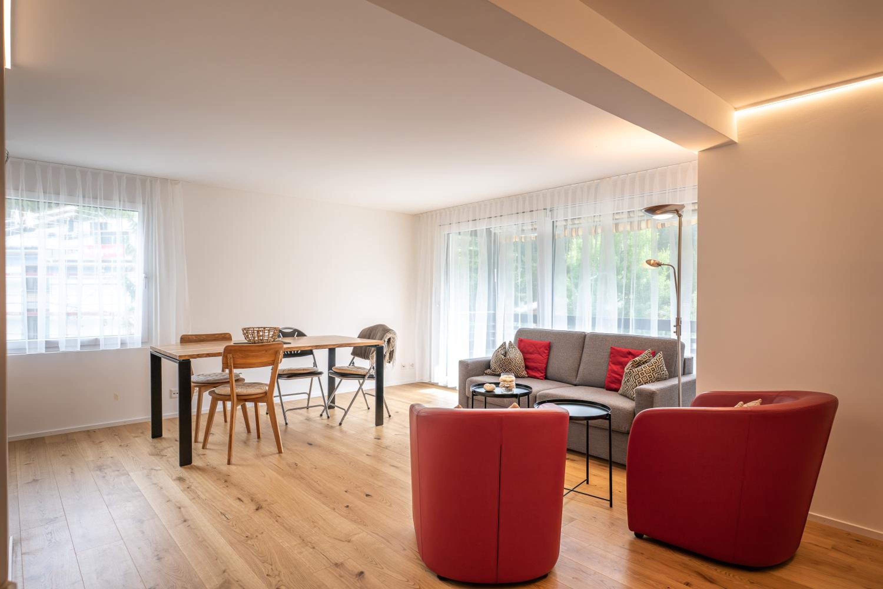 Two-Bedroom Apartment with Balcony photo 1