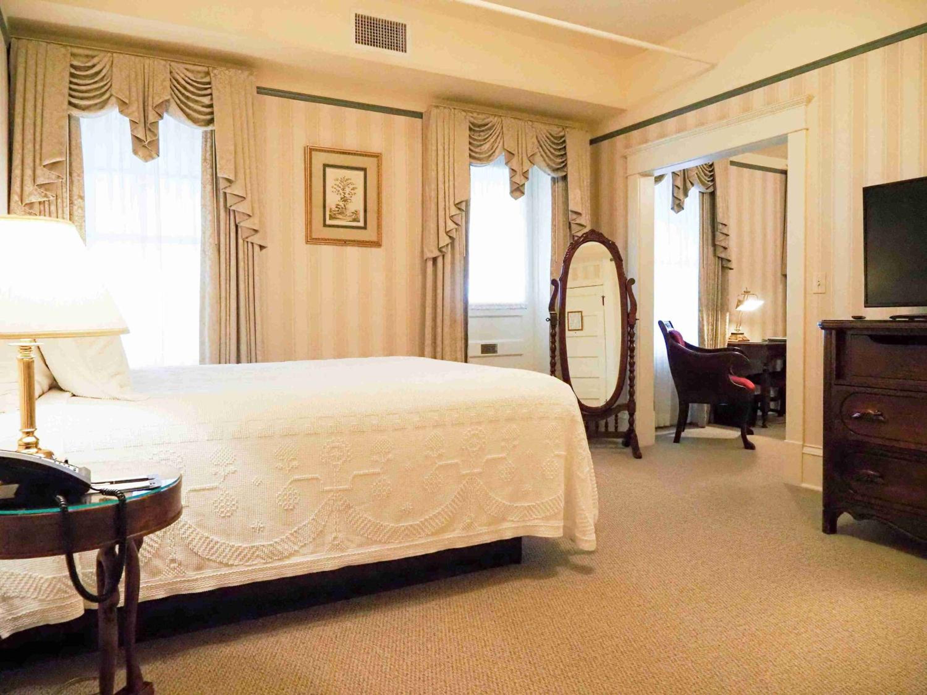 Historic One Queen Suite - Photo 1