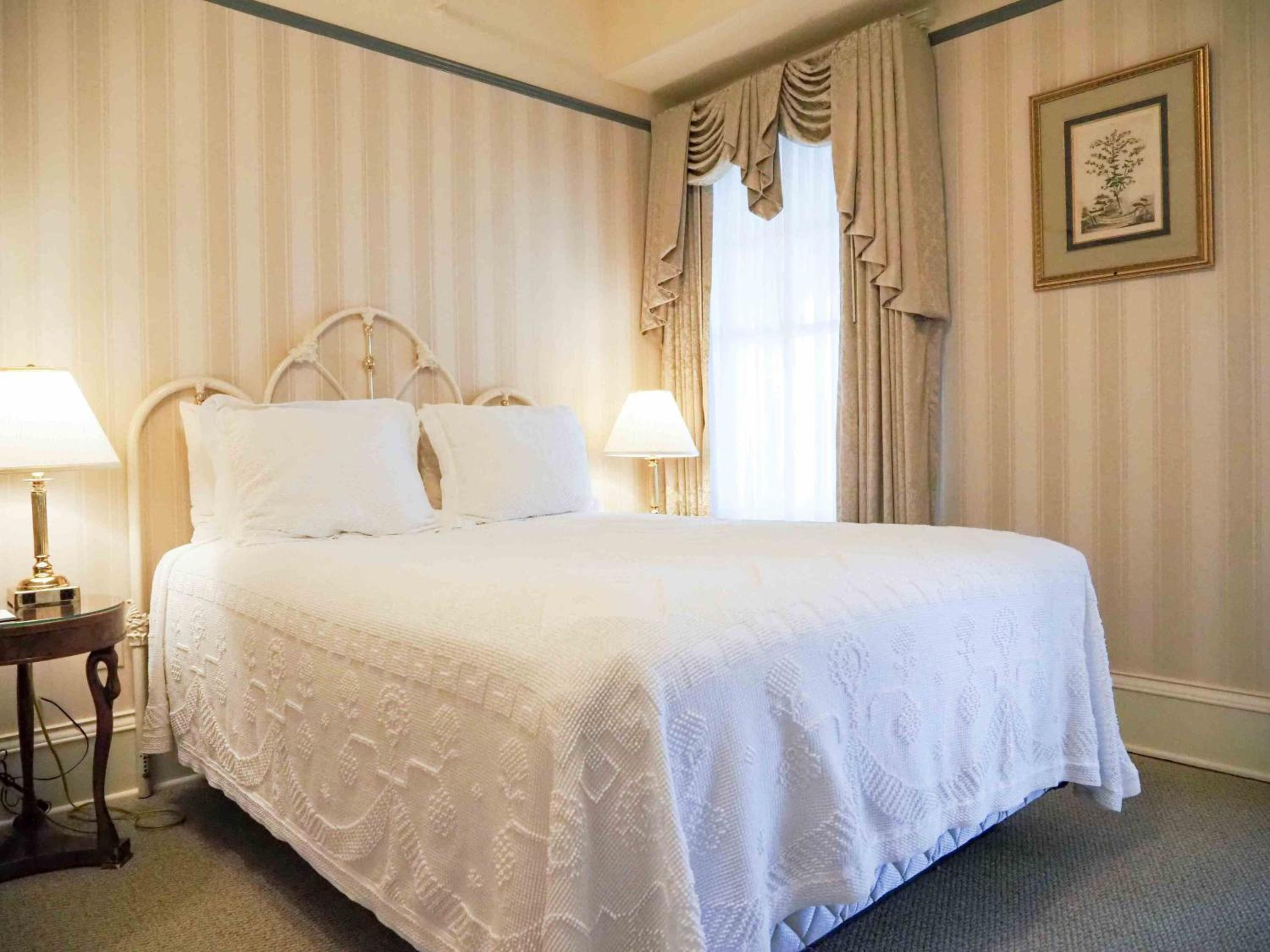 Historic One Queen Suite - Photo 5