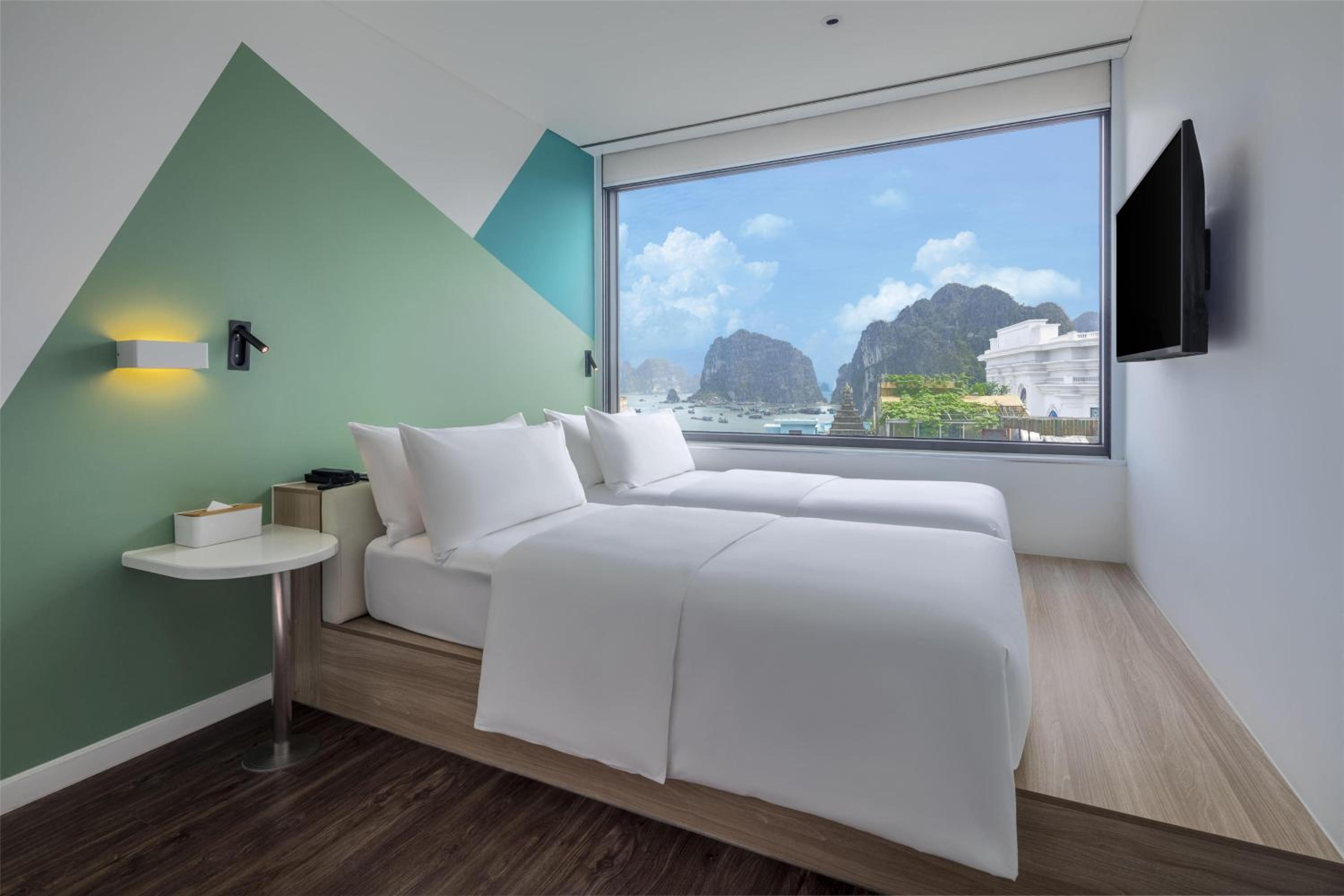 Twin Room - Photo 2
