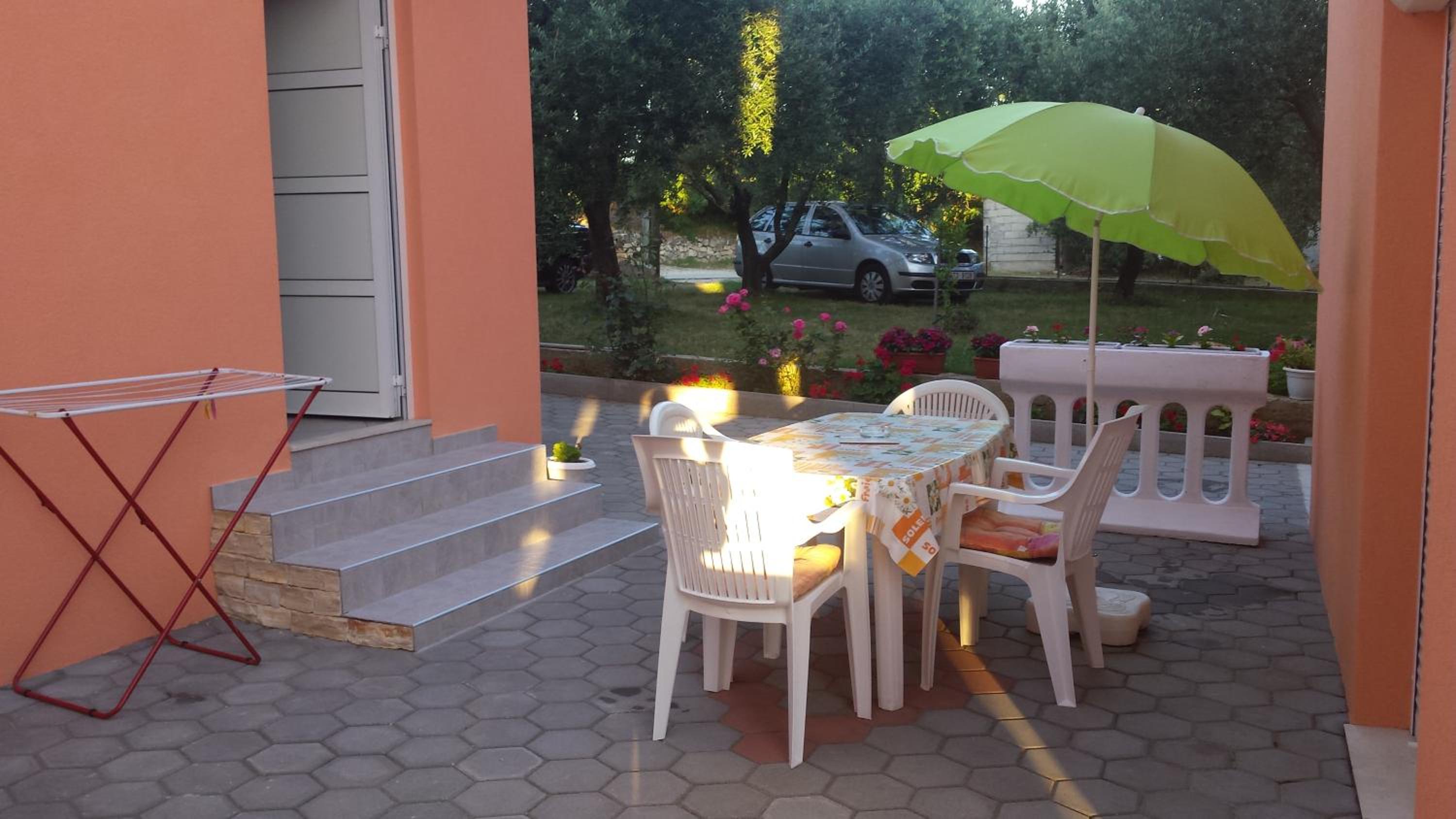 Studio with Terrace photo 2
