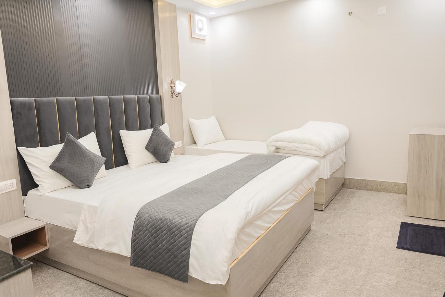 Deluxe Triple Room photo 3