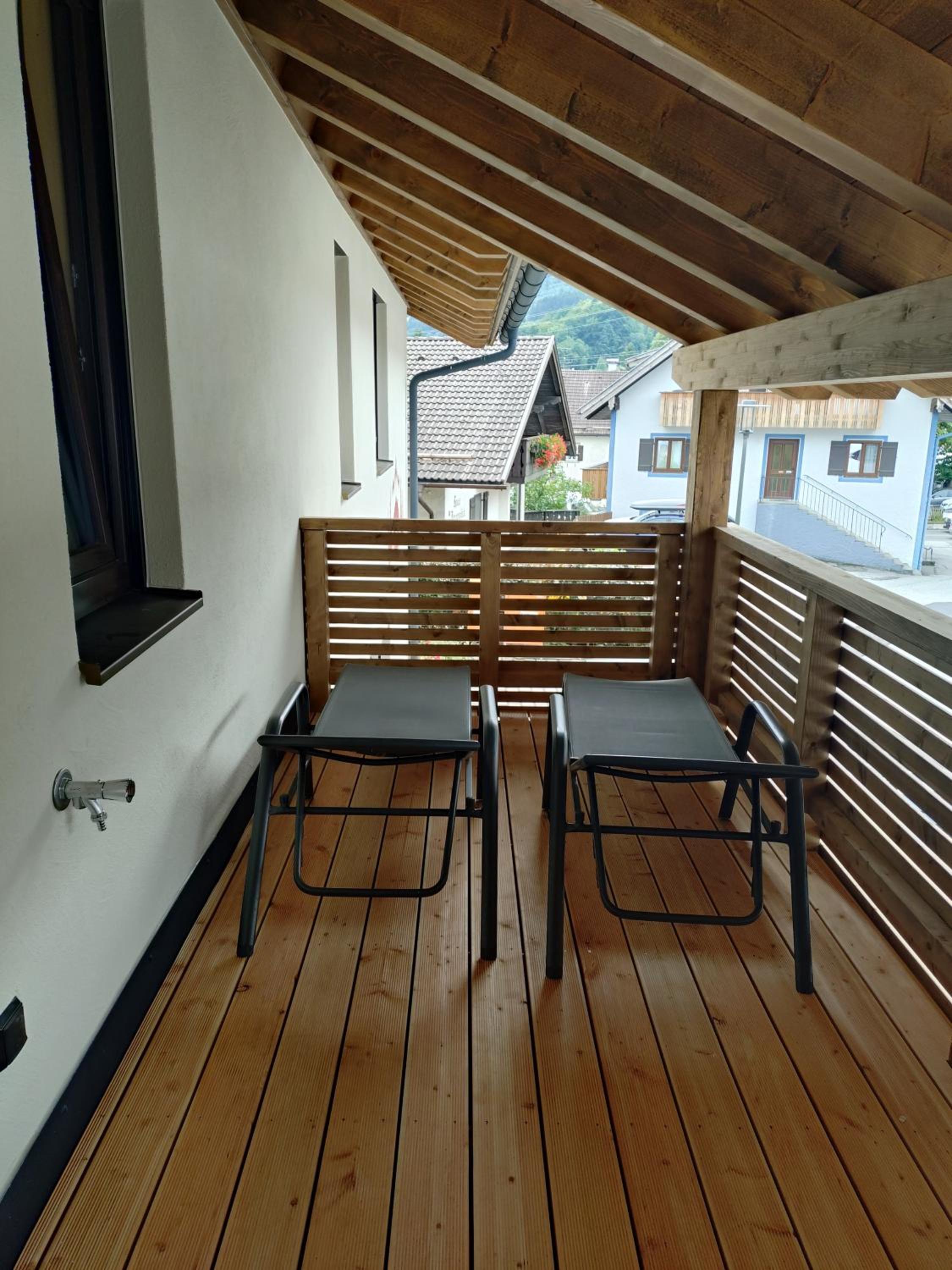 Two-Bedroom Apartment with Balcony photo 3