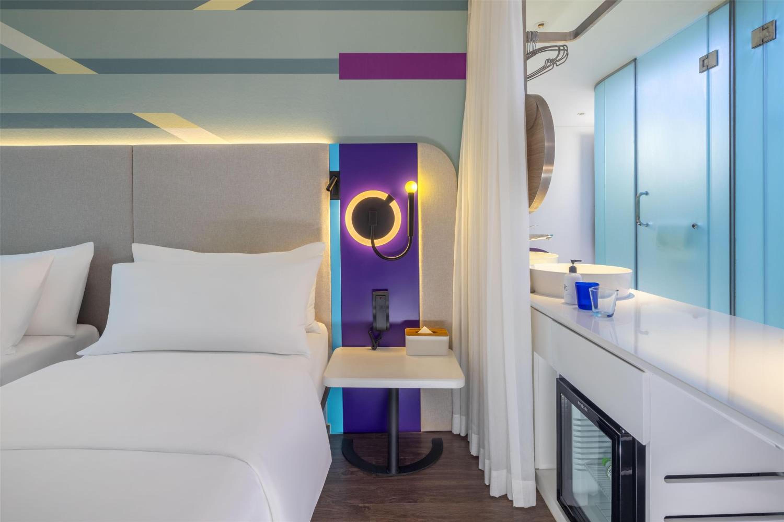 Twin Room - Photo 9