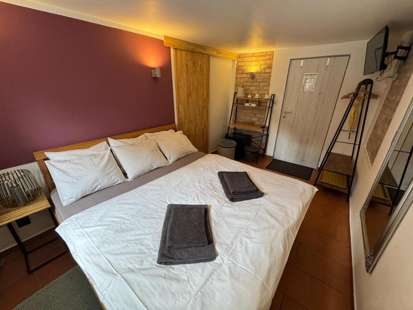 Double Room photo 3