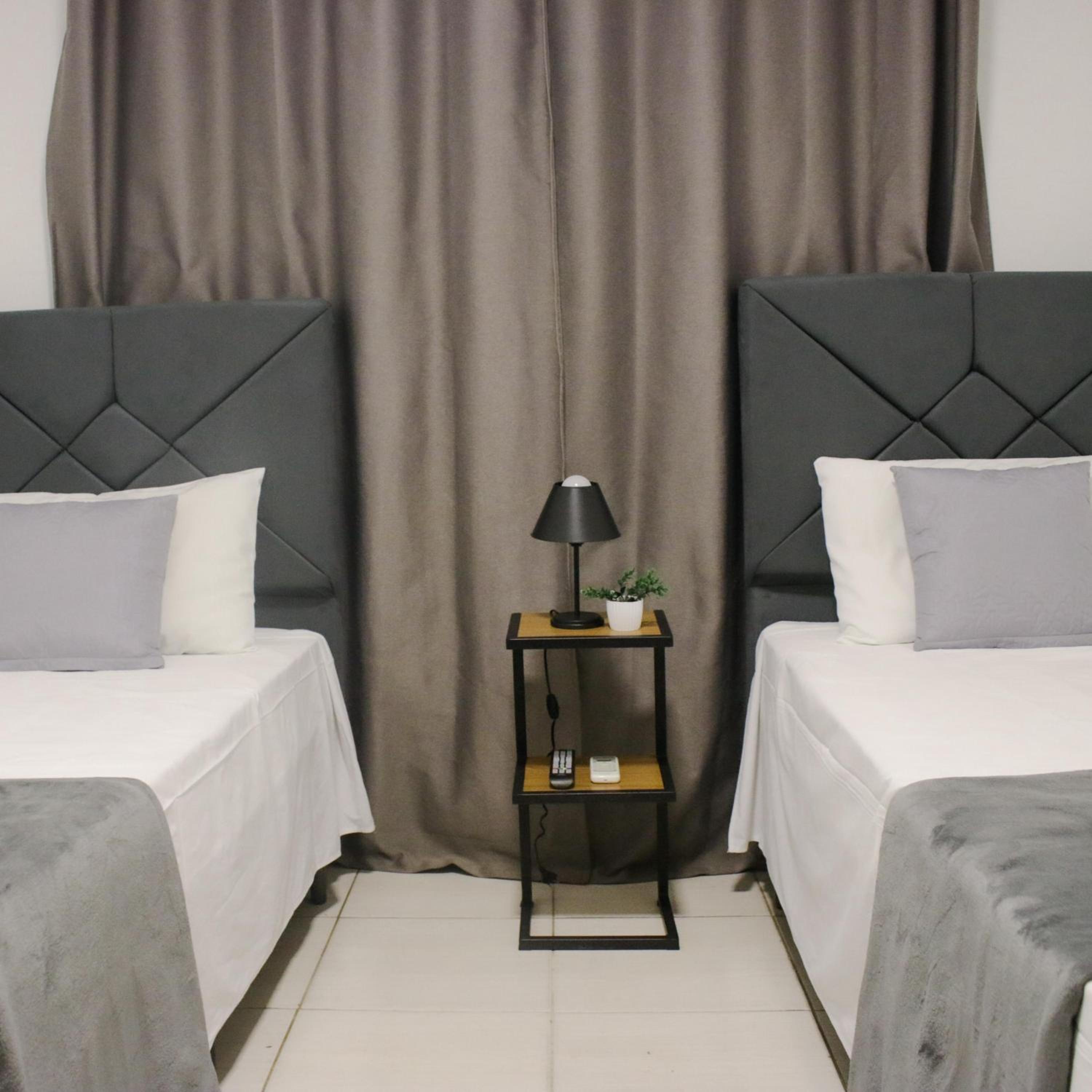 Deluxe Twin Room photo 2