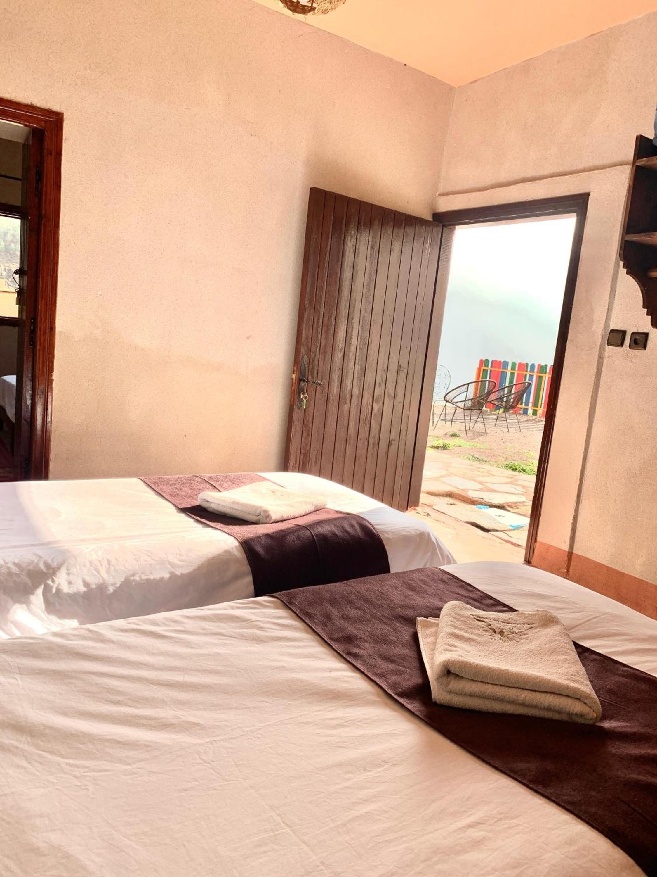 Quadruple Room with Mountain View - Photo 2