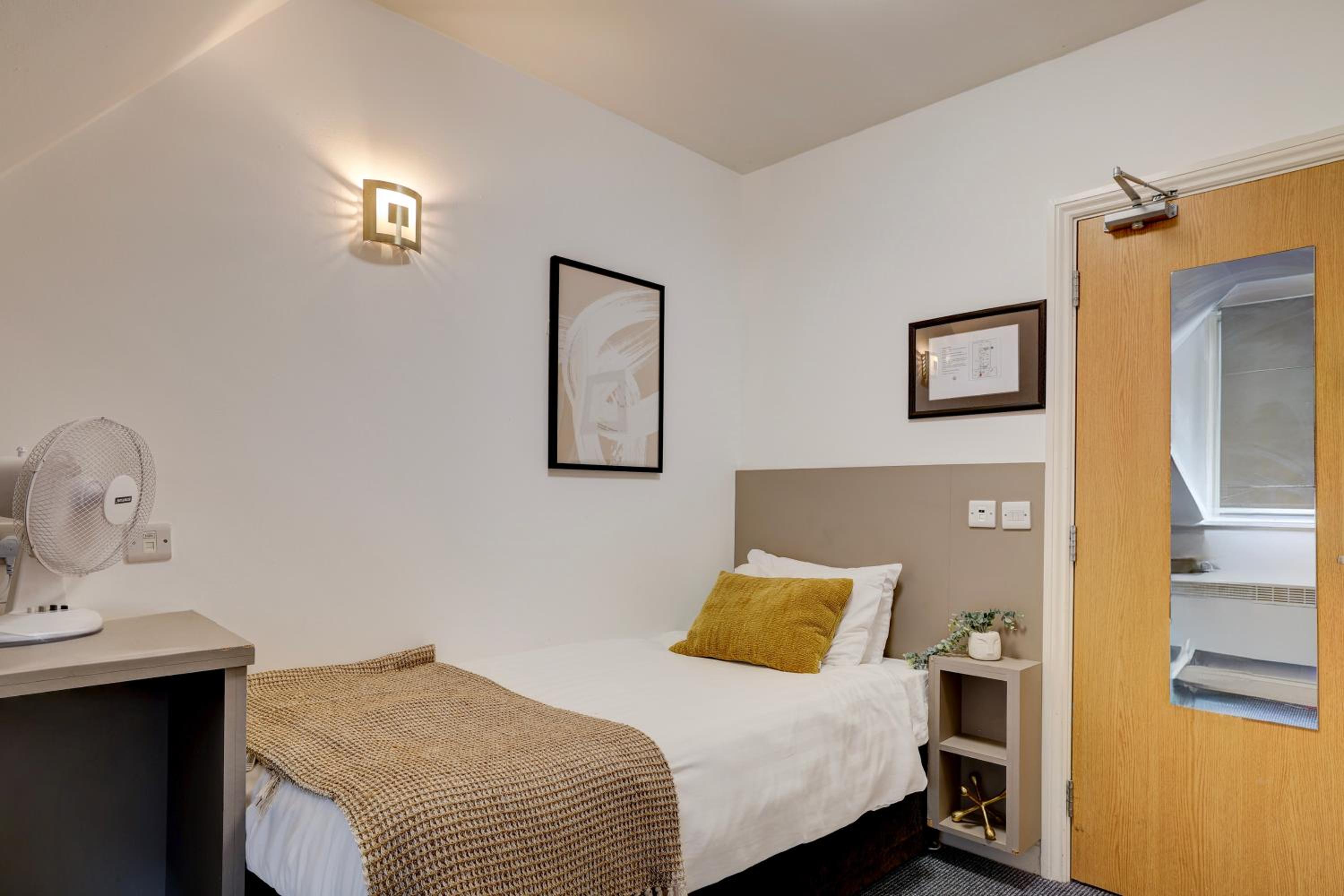 Standard Single Room photo 2