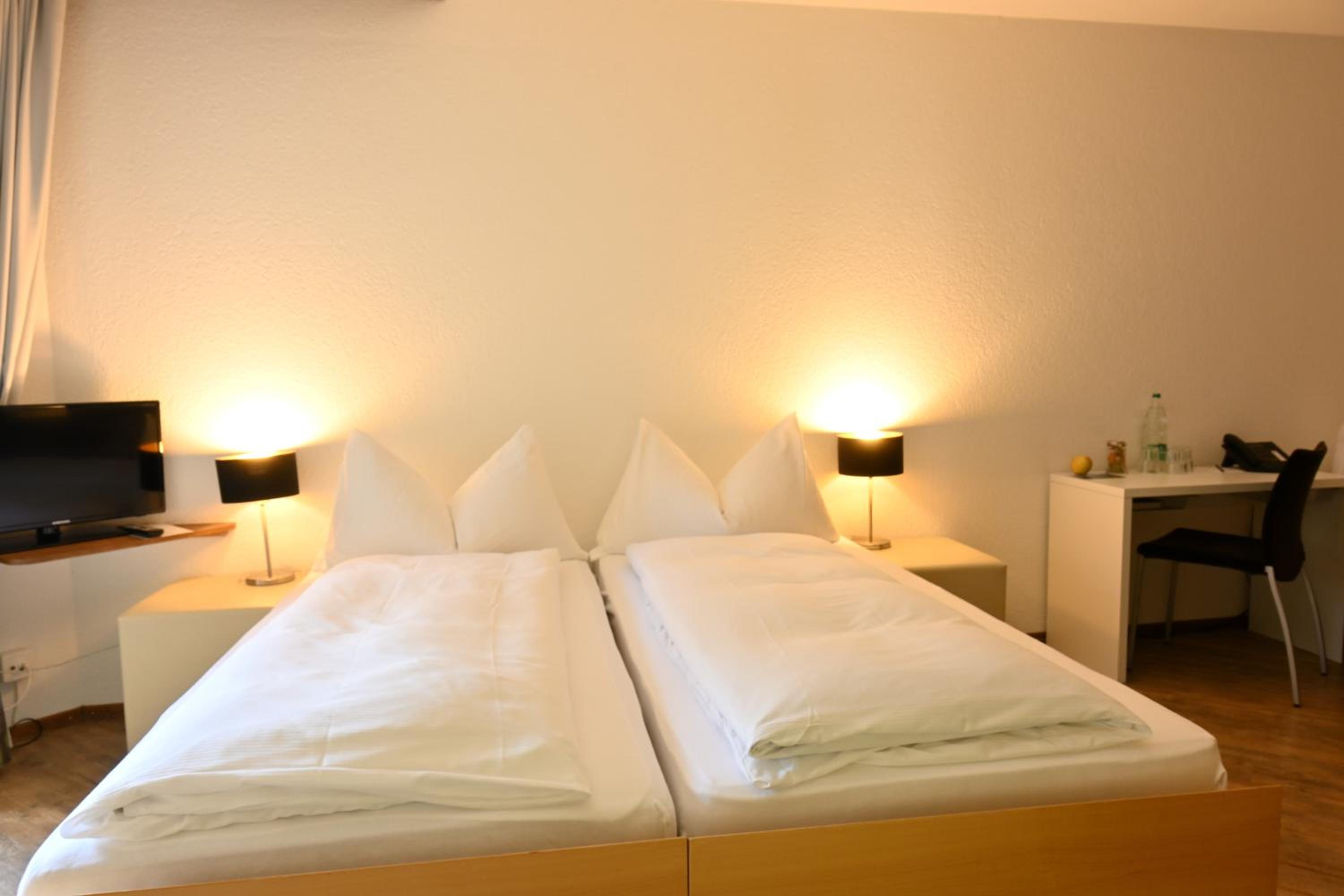 Standard Triple Room photo 3