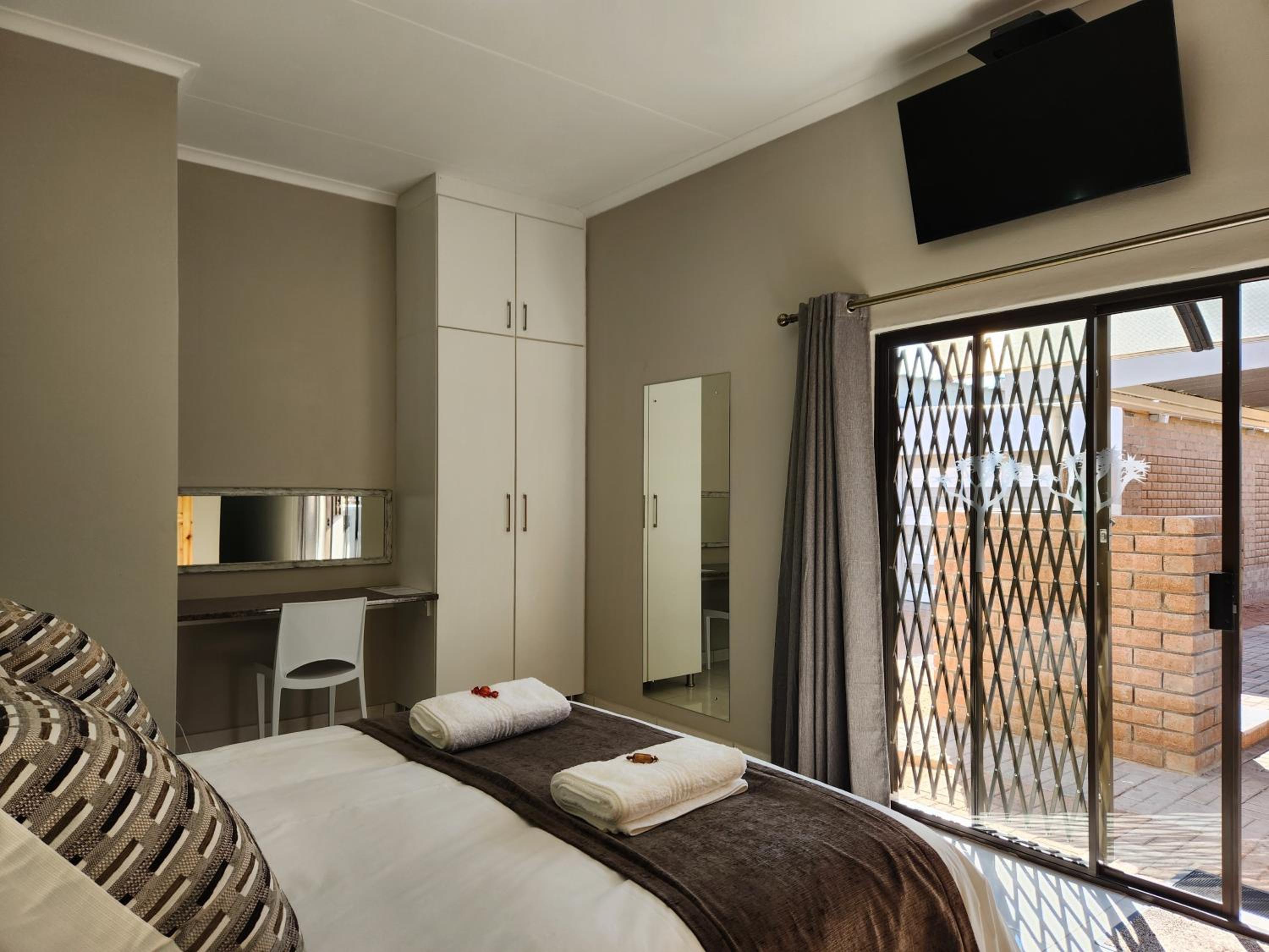 Deluxe Double Room photo 2