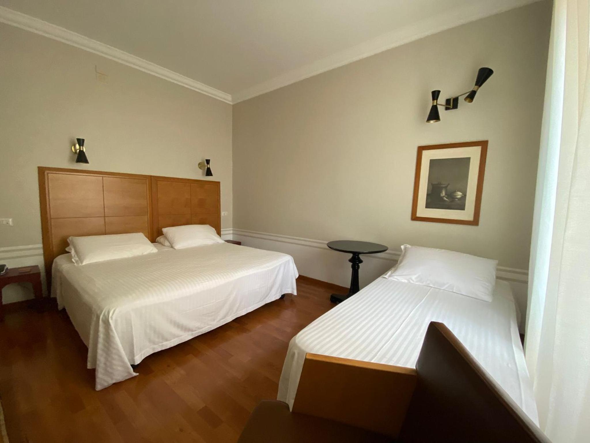 Hotel Lancelot - Photo 14
