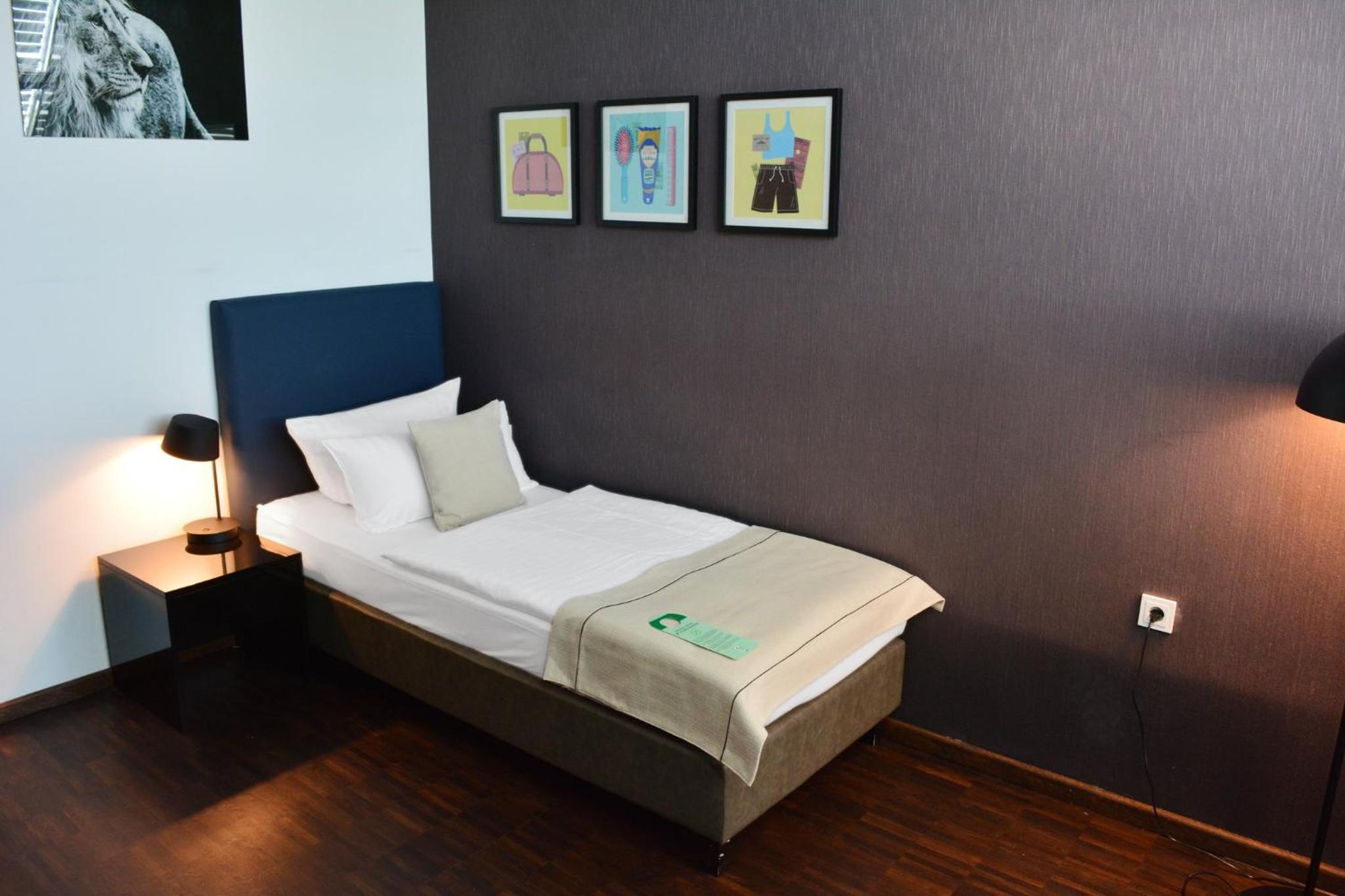 Standard Room - Photo 11