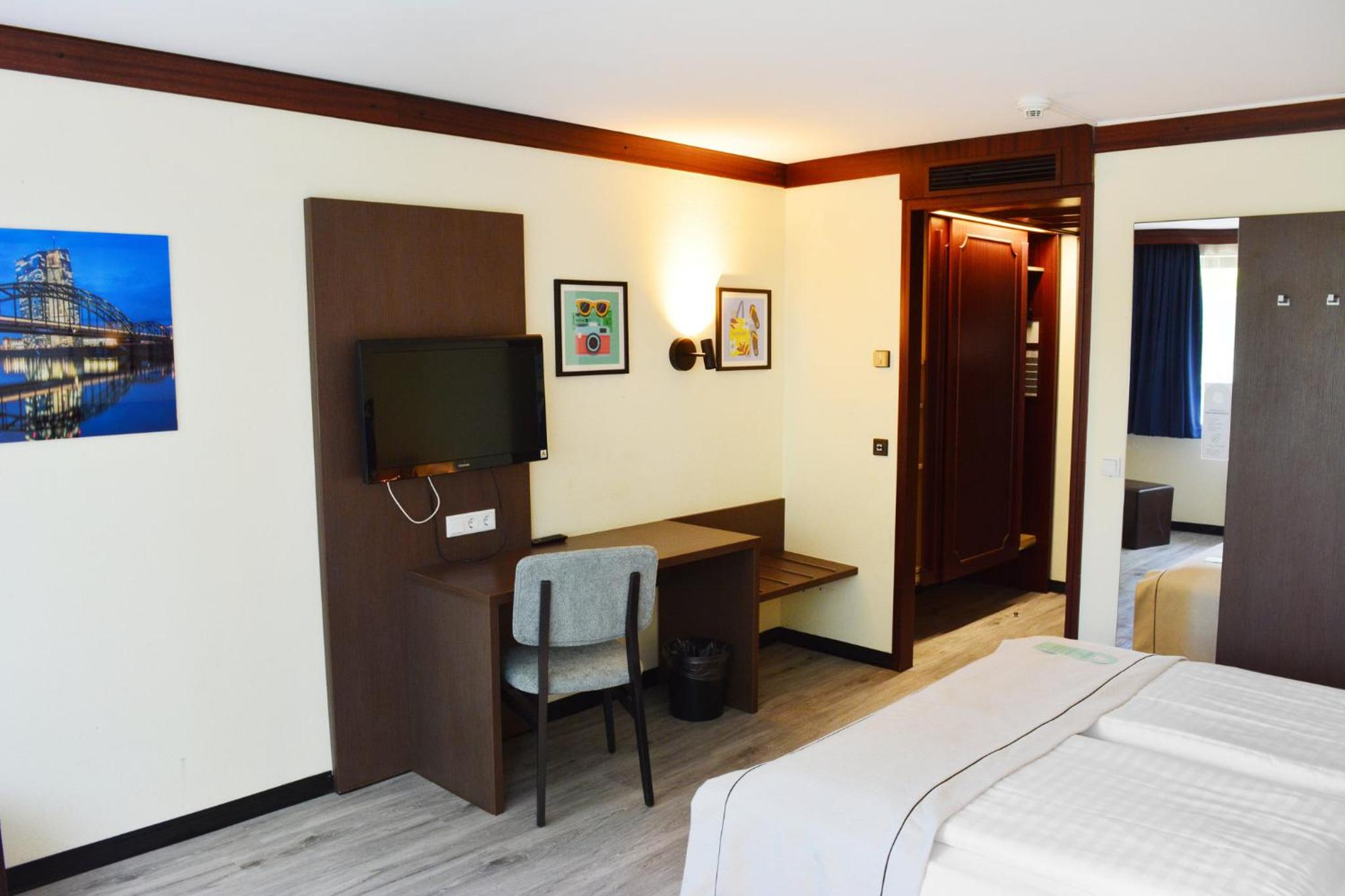 Standard Room - Photo 12