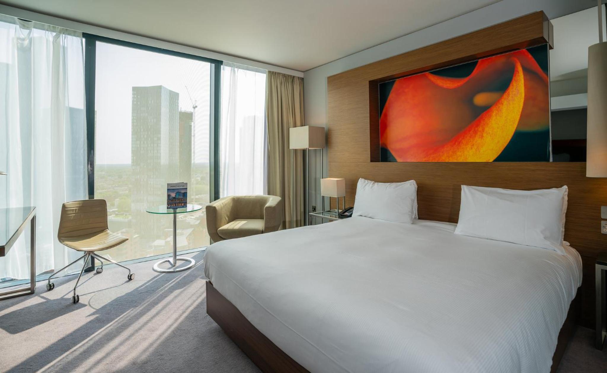Classic King Room - Skyline - Photo 4