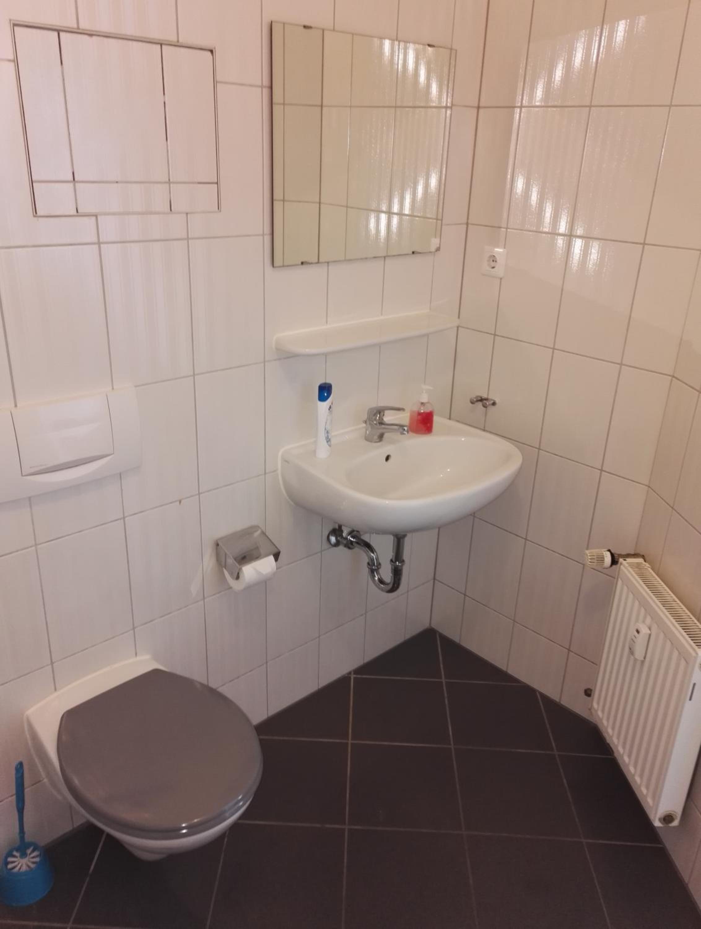 Studio Apartment - Photo 7